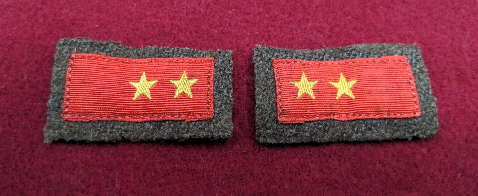 WWII/2 Japanese Army two-star private matching pair of enlisted collar tabs