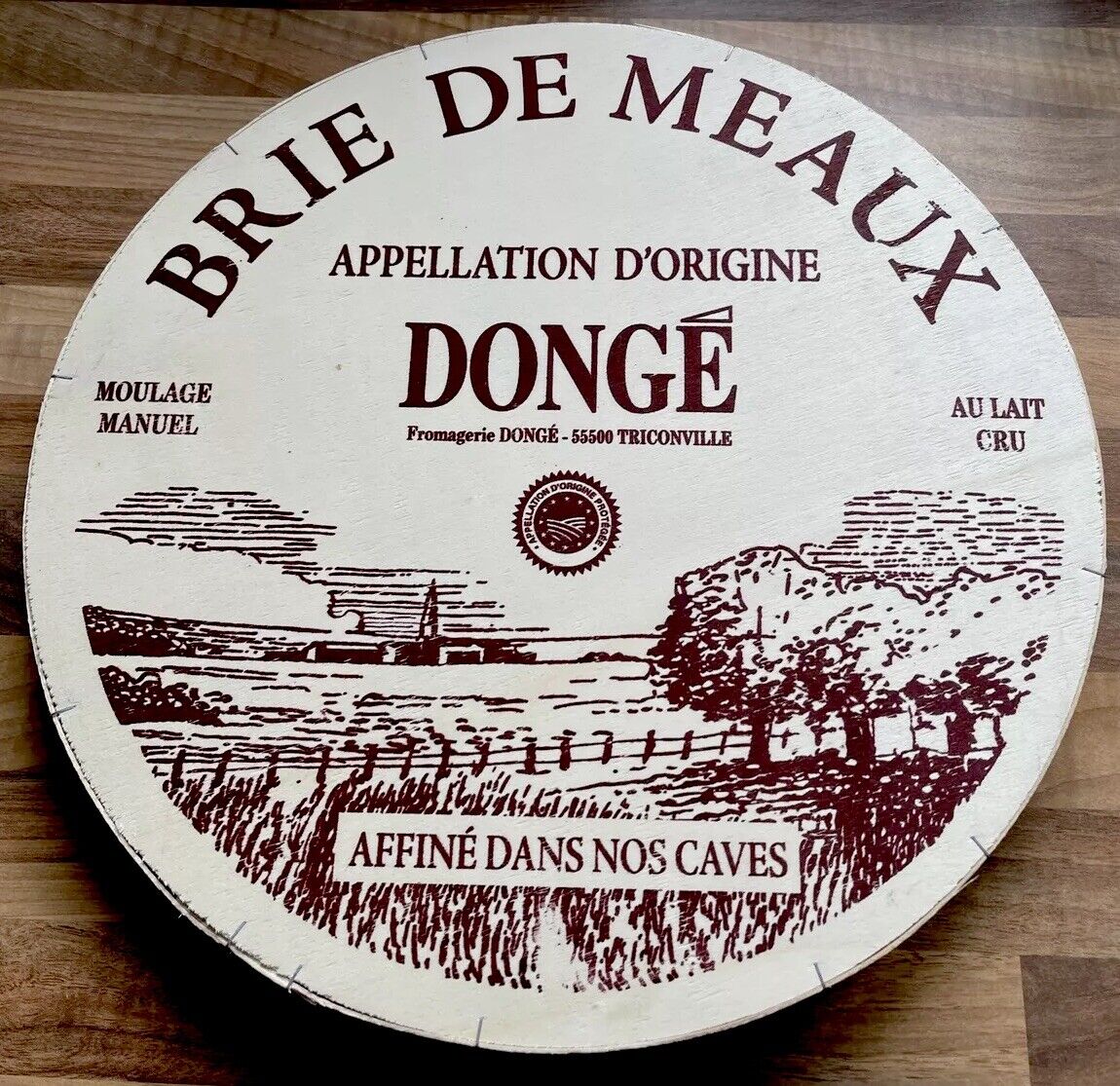 Genuine Brie De Meaux Donge AOP French Cheese Wooden Box