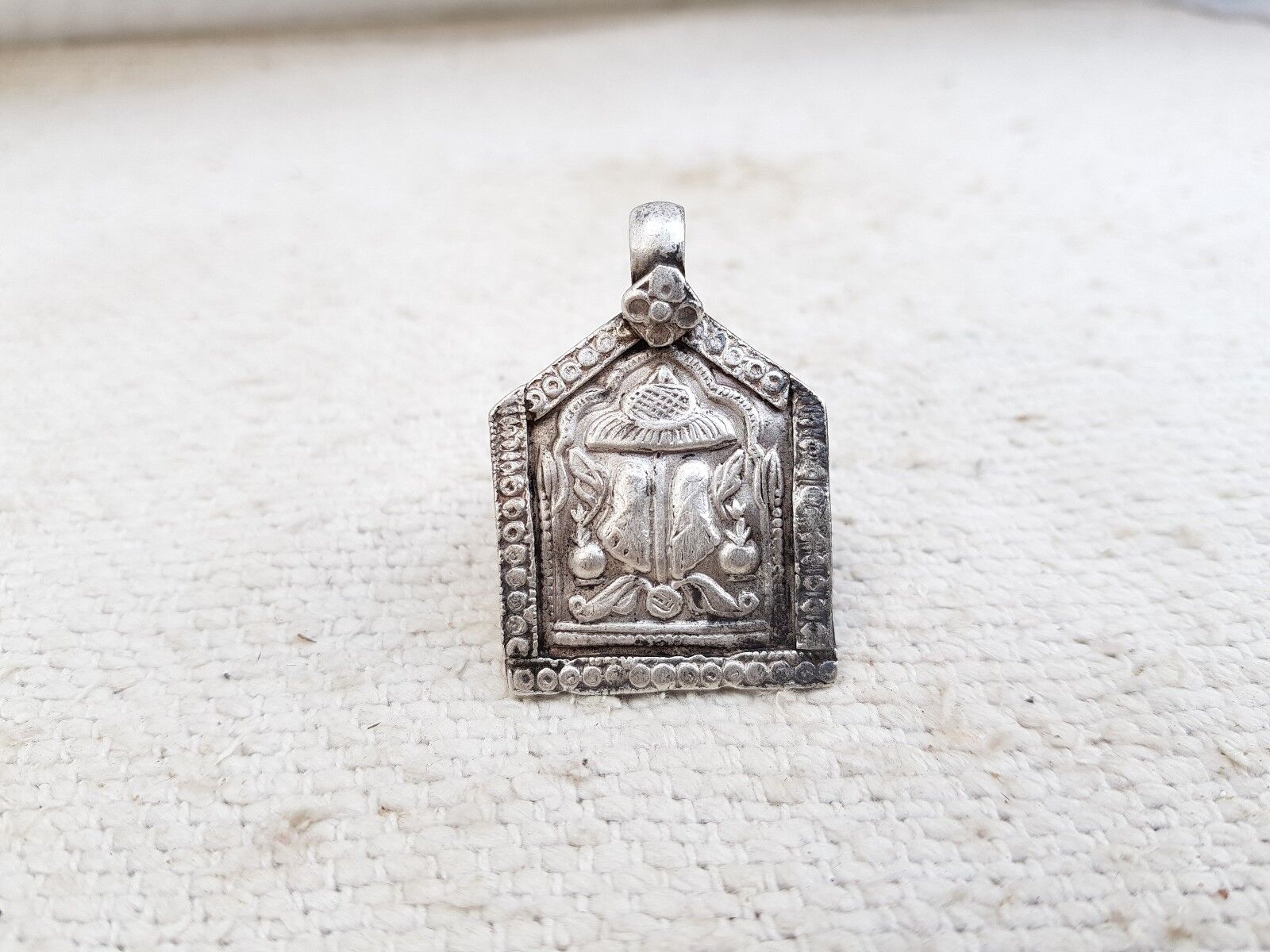 19c Vintage Goddess Of Wealth Lakshmi Feet Silver Amulet Pendant  Rare Jewelry
