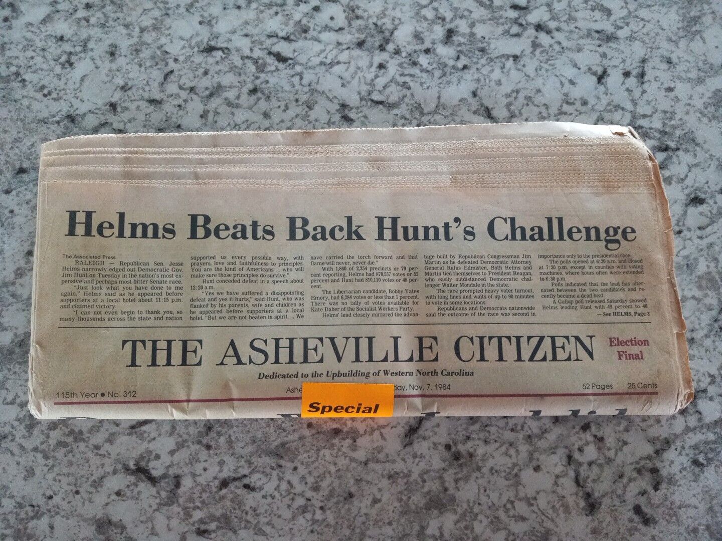 Asheville Citizen Times NOV 7 1984 REAGAN WINS BY LANDSLIDE Newspaper Vintage 