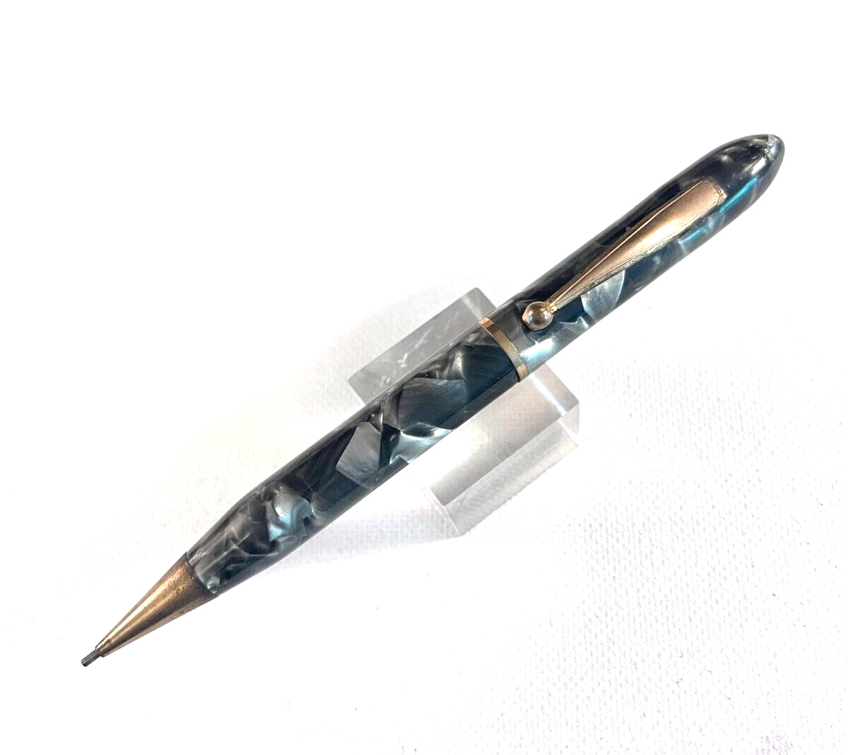 Gorgeous 1950s Mechanical twist pencil. Mottled shades of silver/grey. Gold trim