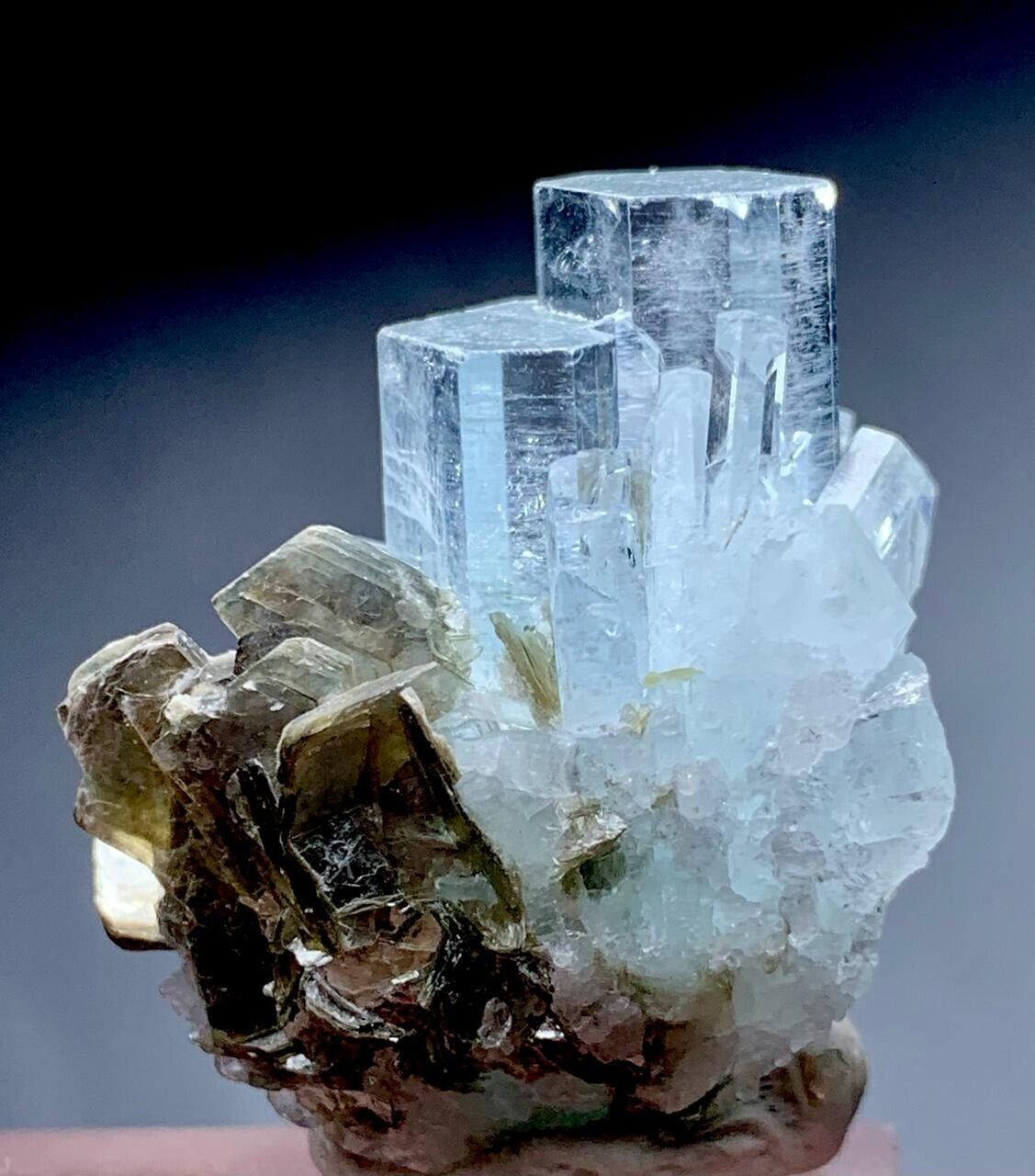 Aquamarine Crystal Specimen From Skardu pakistan 78 Carat