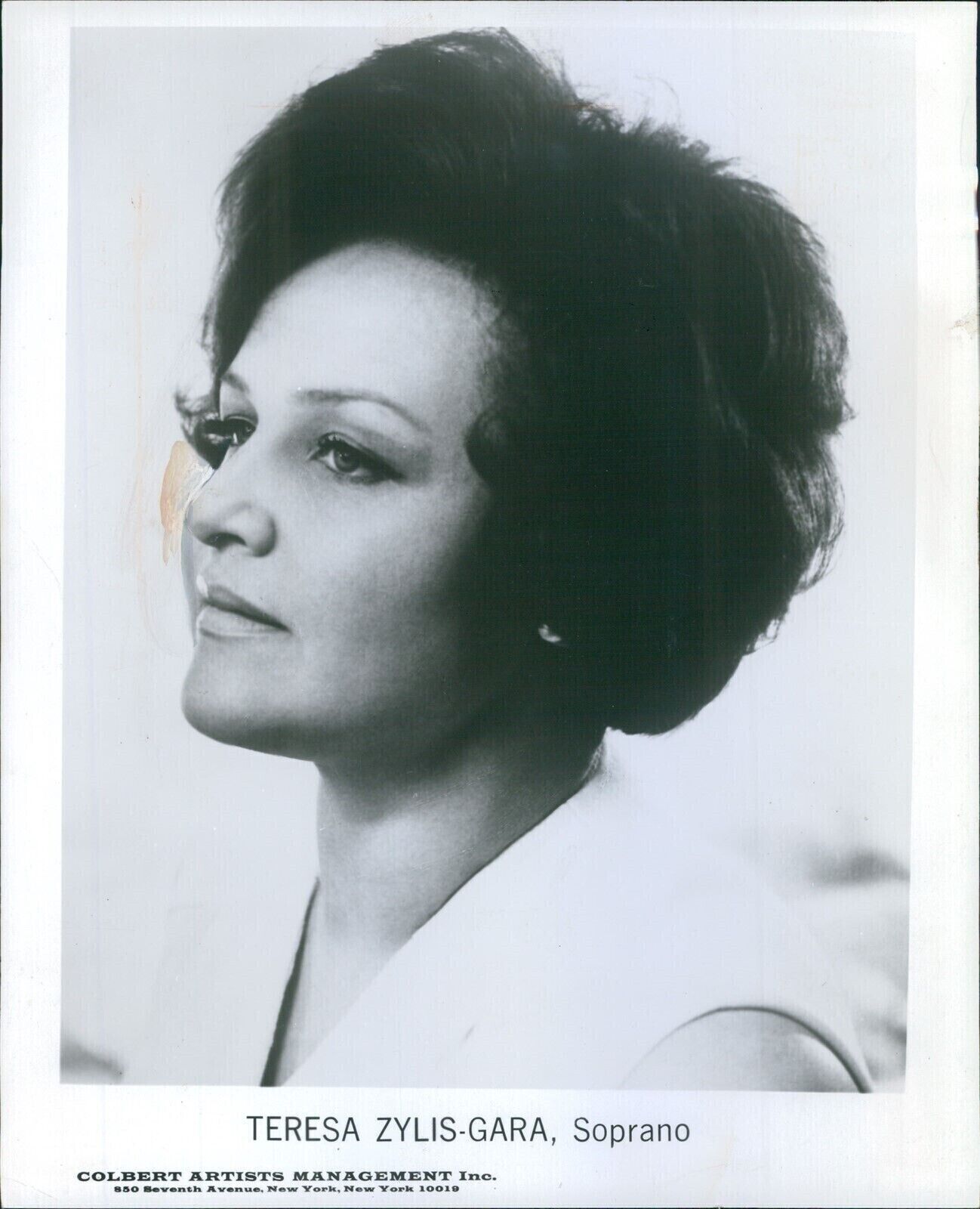 1974 Teresa Zylis Gara Soprano Singer Musician Colbert Artists Beauty 8X10 Photo