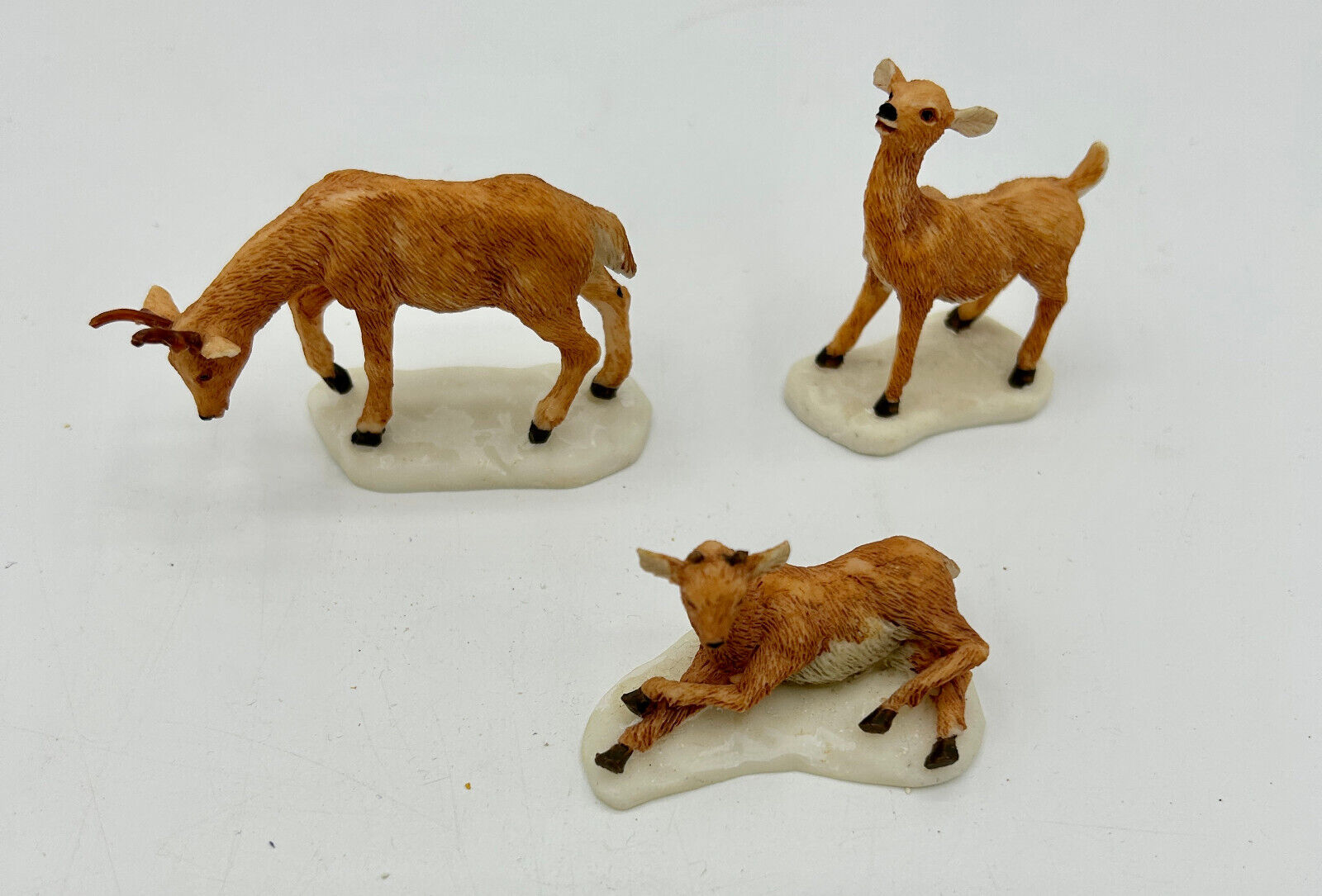 LEMAX Village Collection Dad & Fawns Poly Resin Figurines 1999 #92299