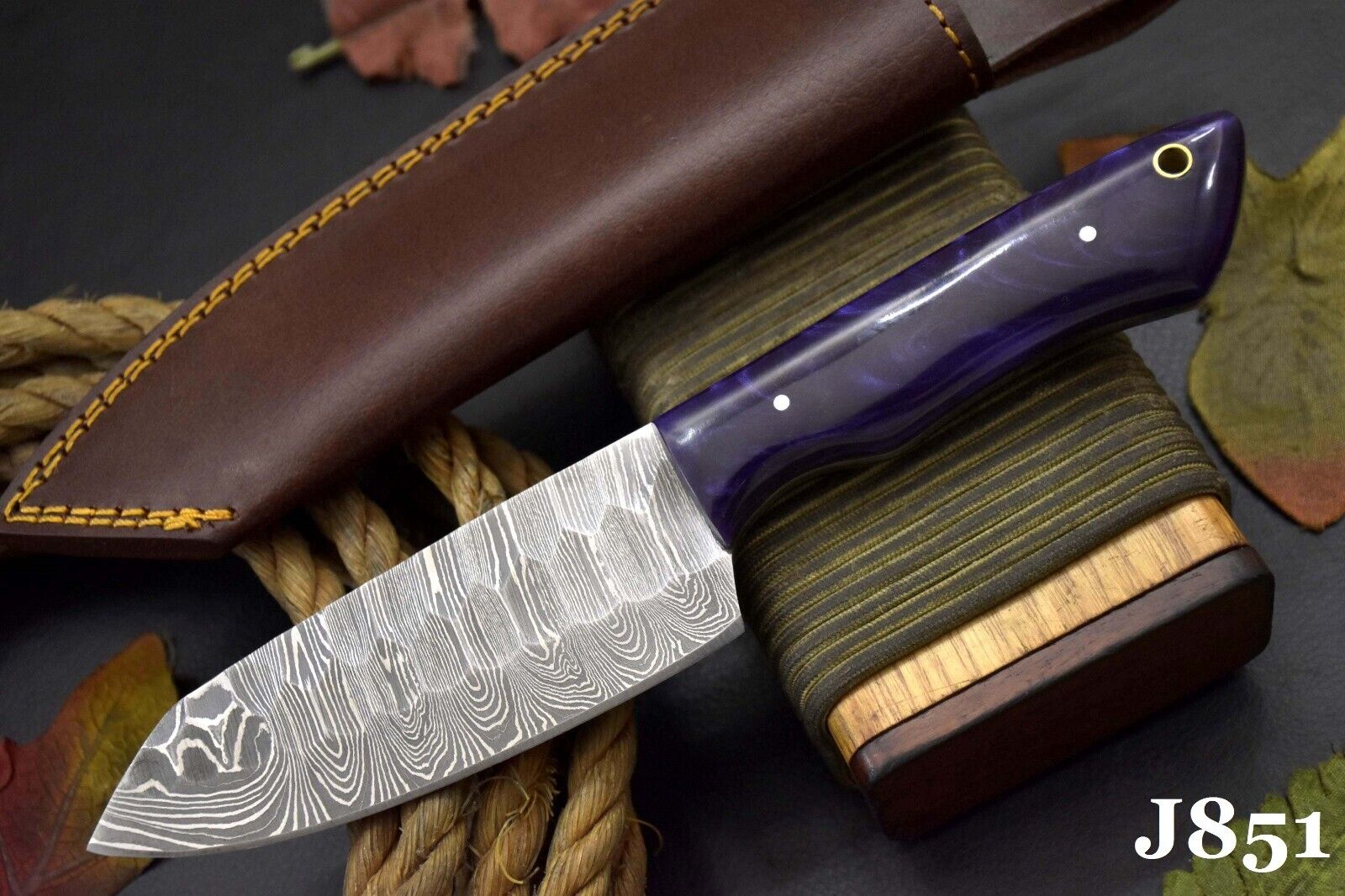 Custom Hammered Damascus Steel Hunting Knife Handmade With Resin Handle (J851)