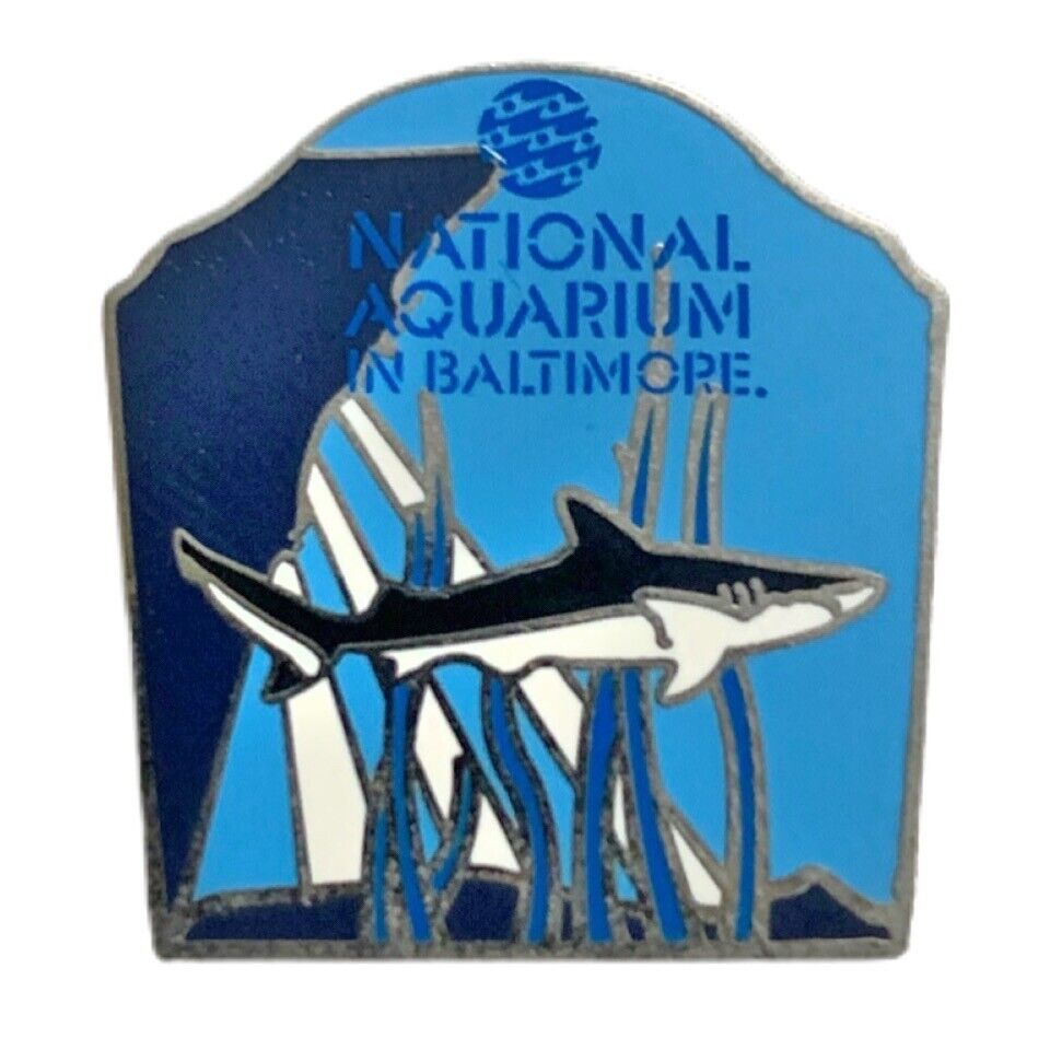 Vintage National Aquarium in Baltimore Shark Travel Souvenir Pin