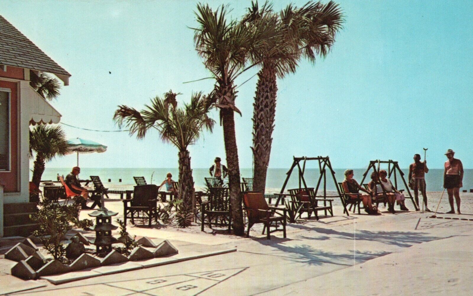 Postcard FL Madeira Beach Queens Crown Motel Shuffleboard Vintage PC J7530
