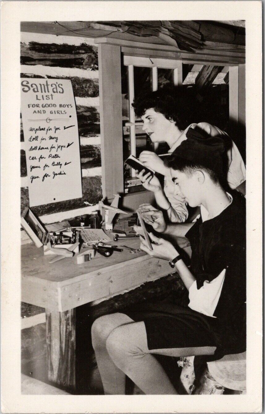 c1950s SANTA\'S WORKSHOP New York RPPC Real Photo Postcard \