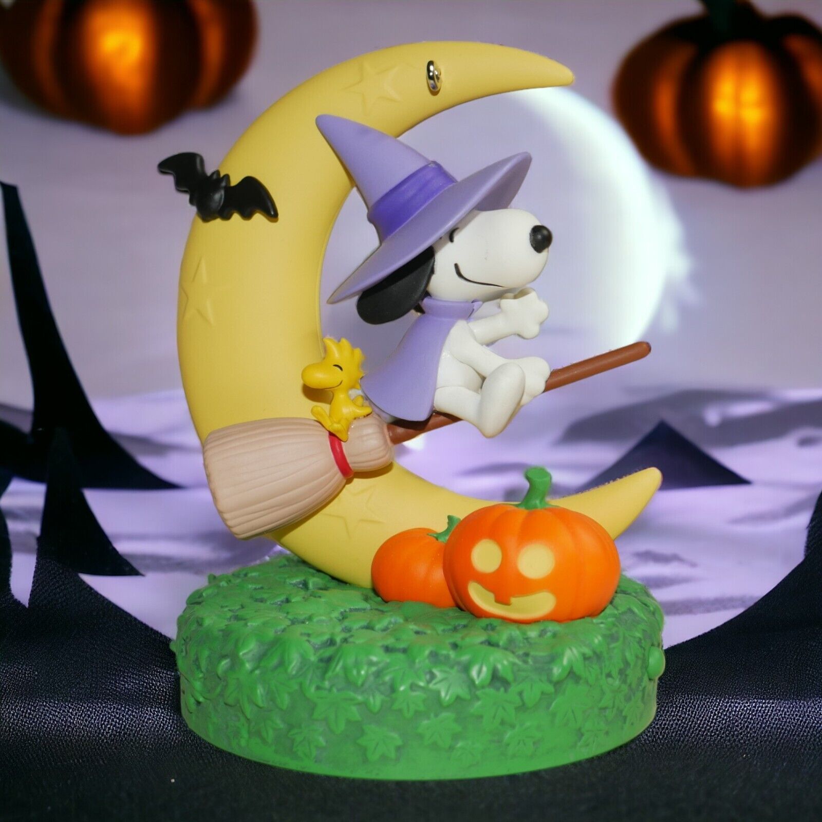 2023 Hallmark Halloween Ornament Snoopy's Moonlit Mischief With Light & Sound