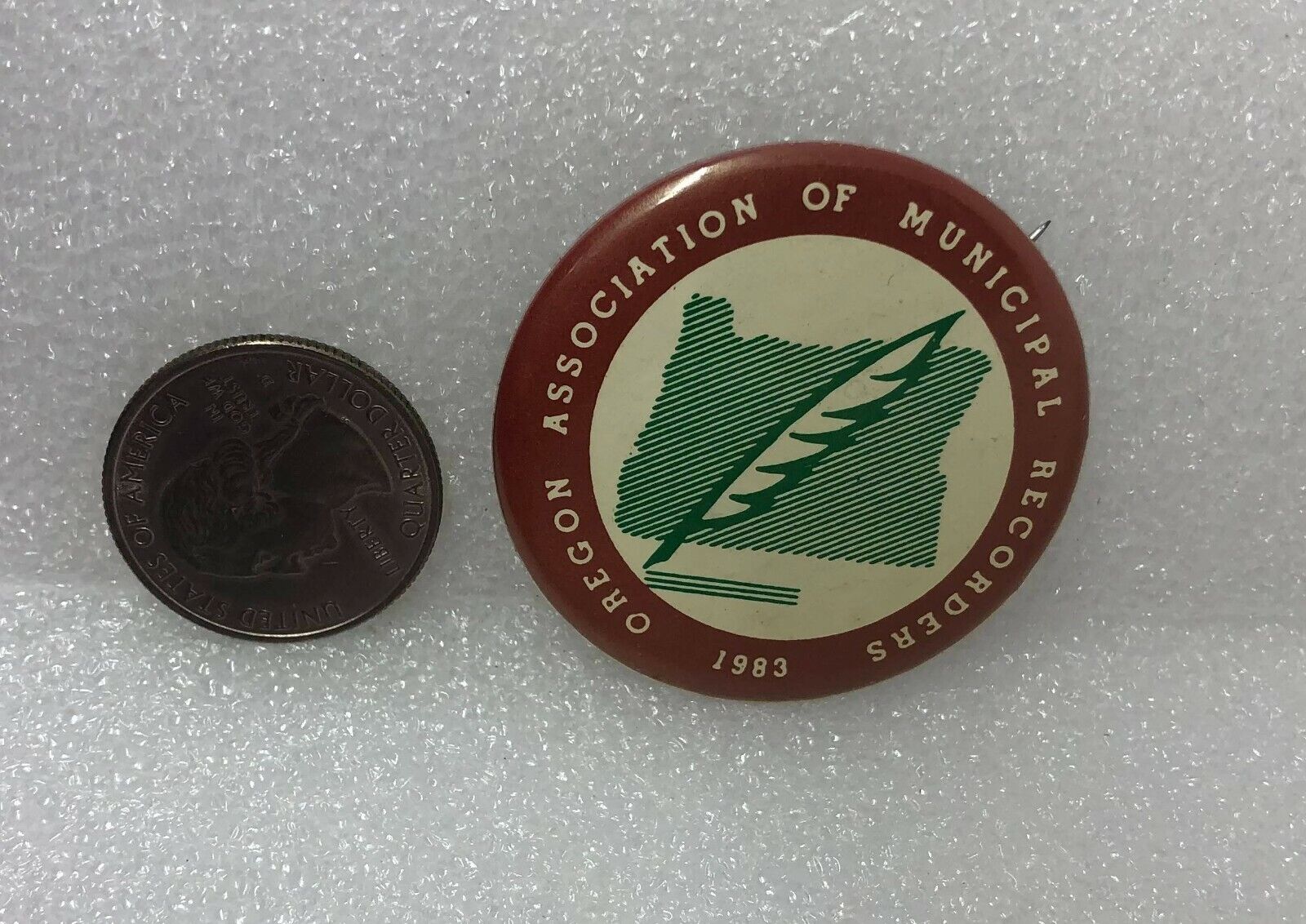1983 Oregon Association Of Municipal Recorders Pin