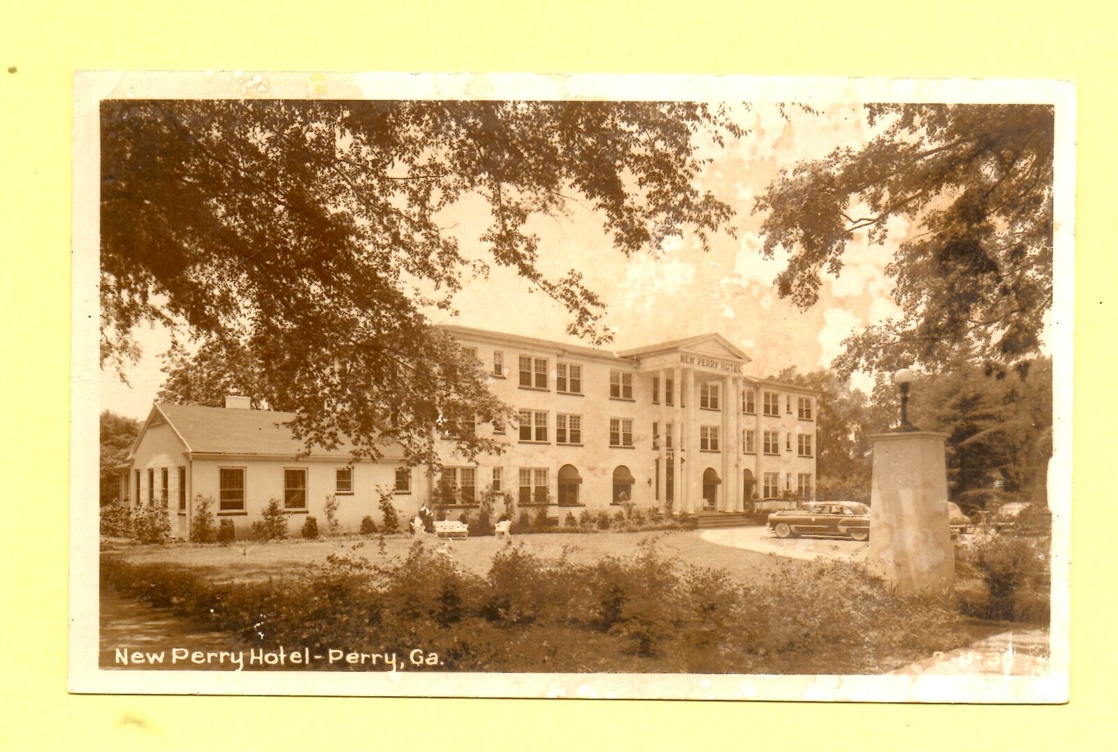 New Perry Hotel Perry Georgia 1940\'s Postcard RPPC