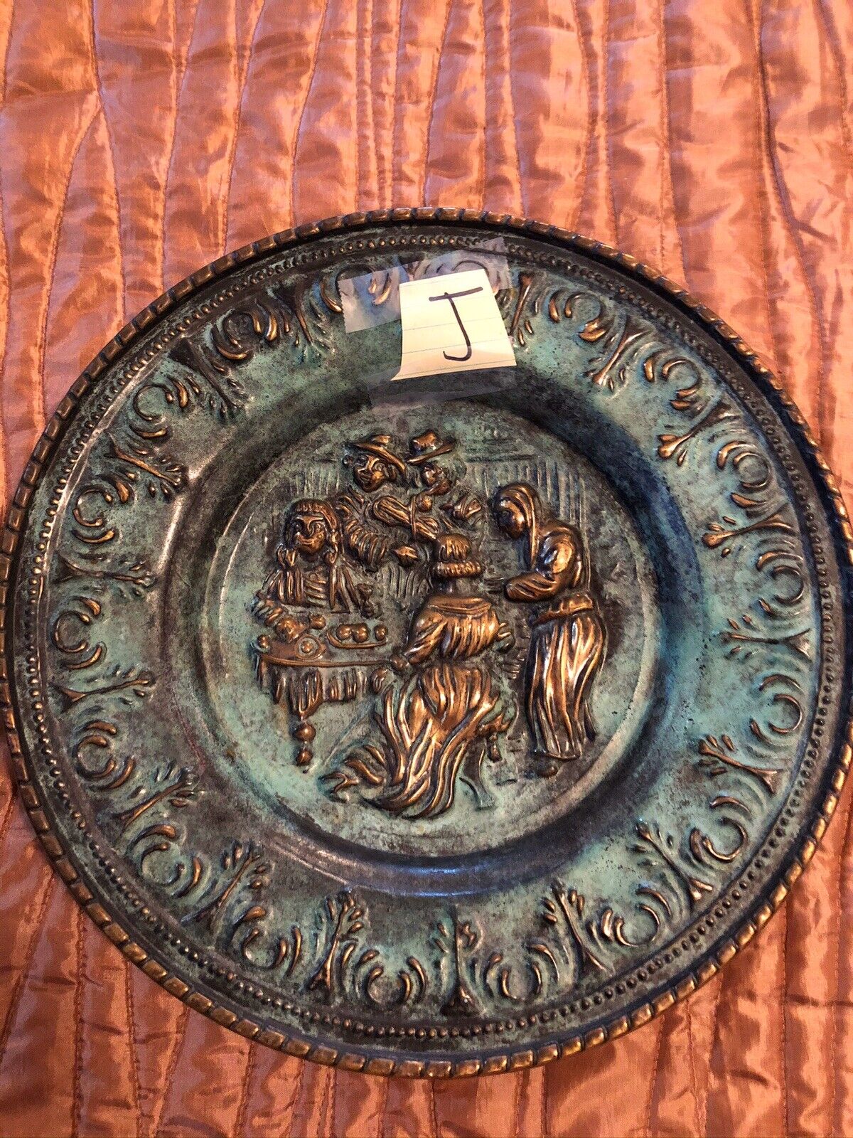 Vintage Peerage England Brass Relief 11 1/2 Inch Wall Plate Tavern Blue