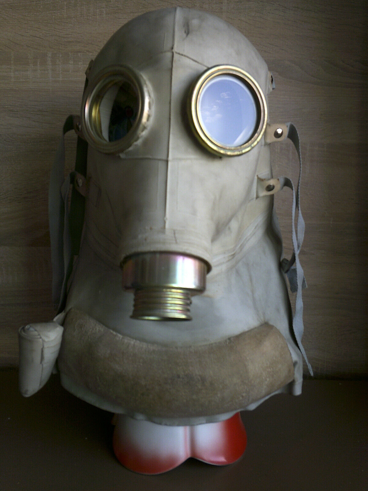 Soviet Polish Rare Army Gas Mask SR-1