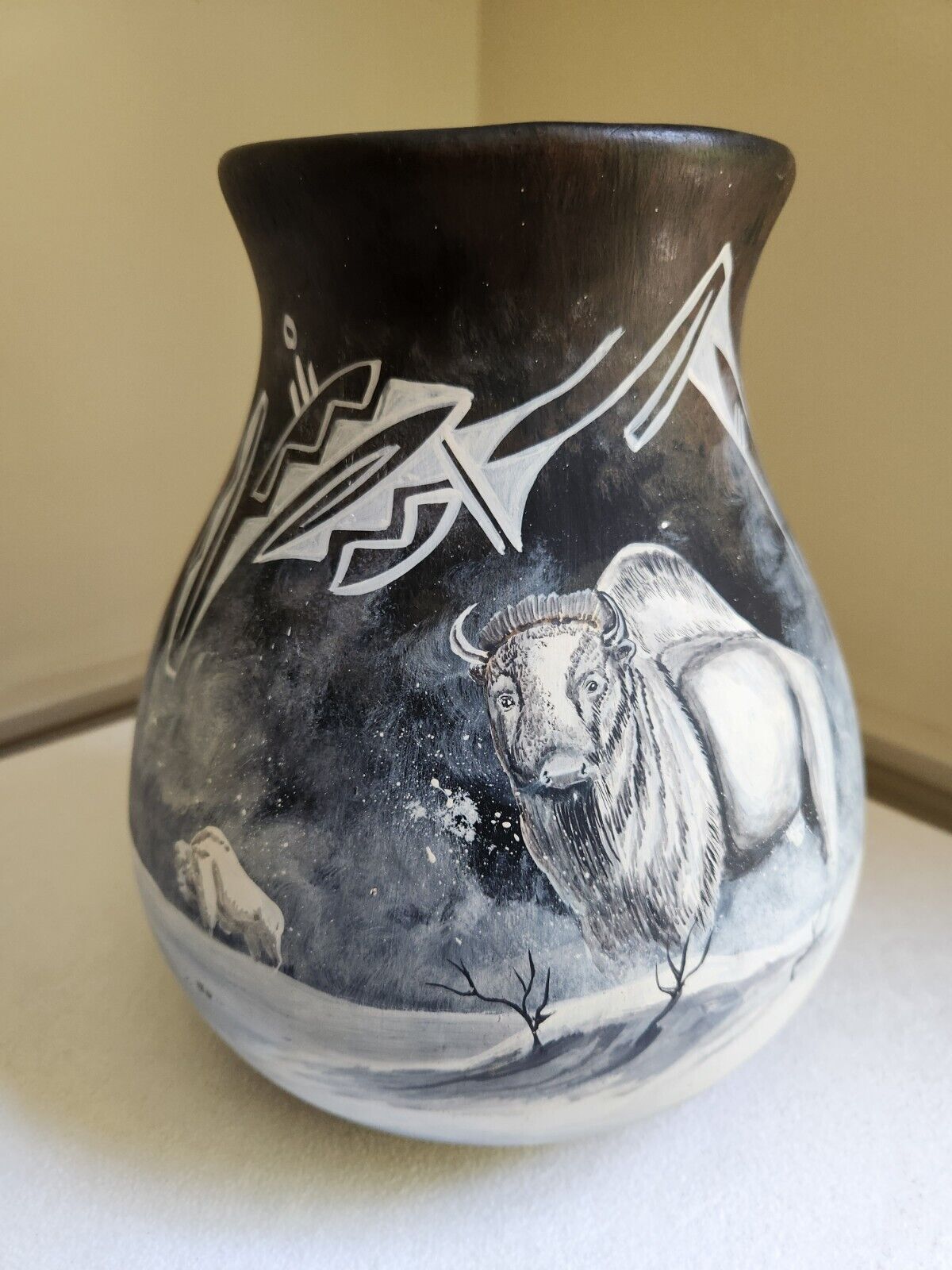 Navajo Pottery Painted Vase Pot Signed K Yazzie Bison Black White 9