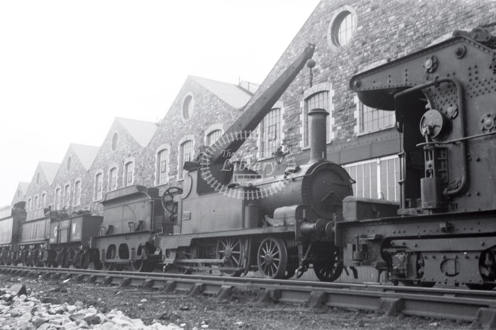 PHOTO  GWR Great Western Railway Steam Locomotive 1299 at Swindon