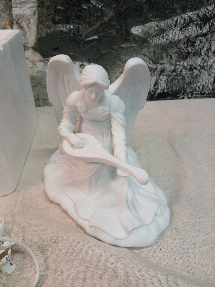 Vintage Avon Angelic Light Porcelain Angel Lamp Nightlight Gift Collection 1997