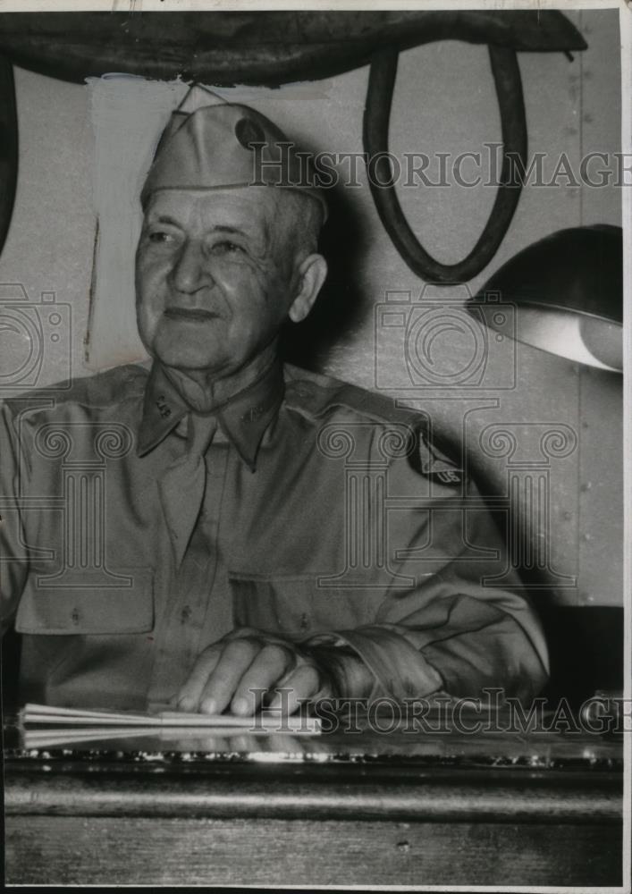1943 Press Photo Portrait of Arthur Richard, Jr. of Watkins - nem62446