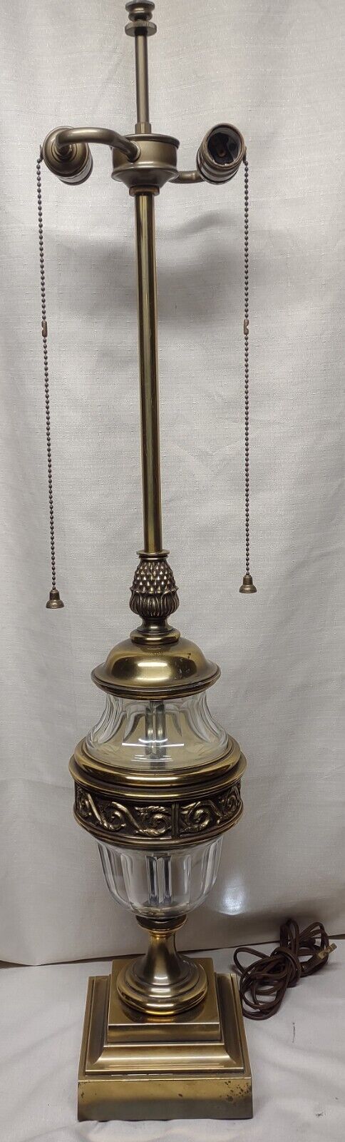 Vintage Stiffel Hollywood Regency Brass And Glass Table Lamp Double Socket 36\