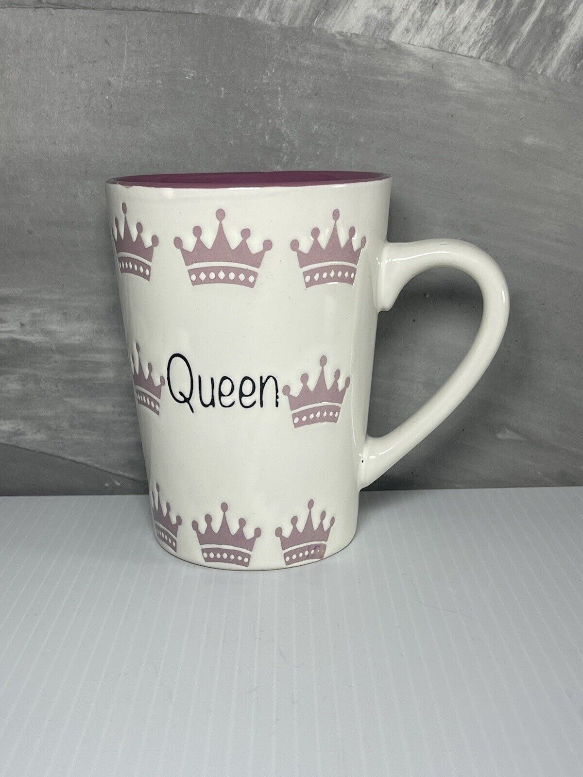 ❗️Queen Coffee Mug Pfaltzgraff White Ceramic with Lavender Crowns  Mug.  16 OZ❗️