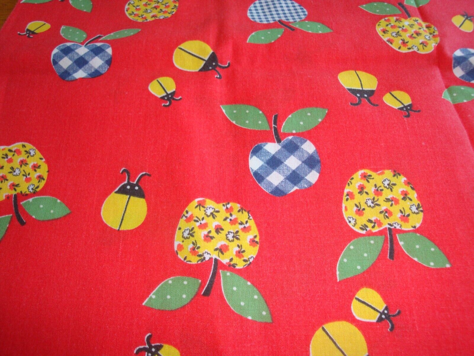 Vintage Cotton Fabric Gingham Calico Apples Lady Bugs Novelty 39\