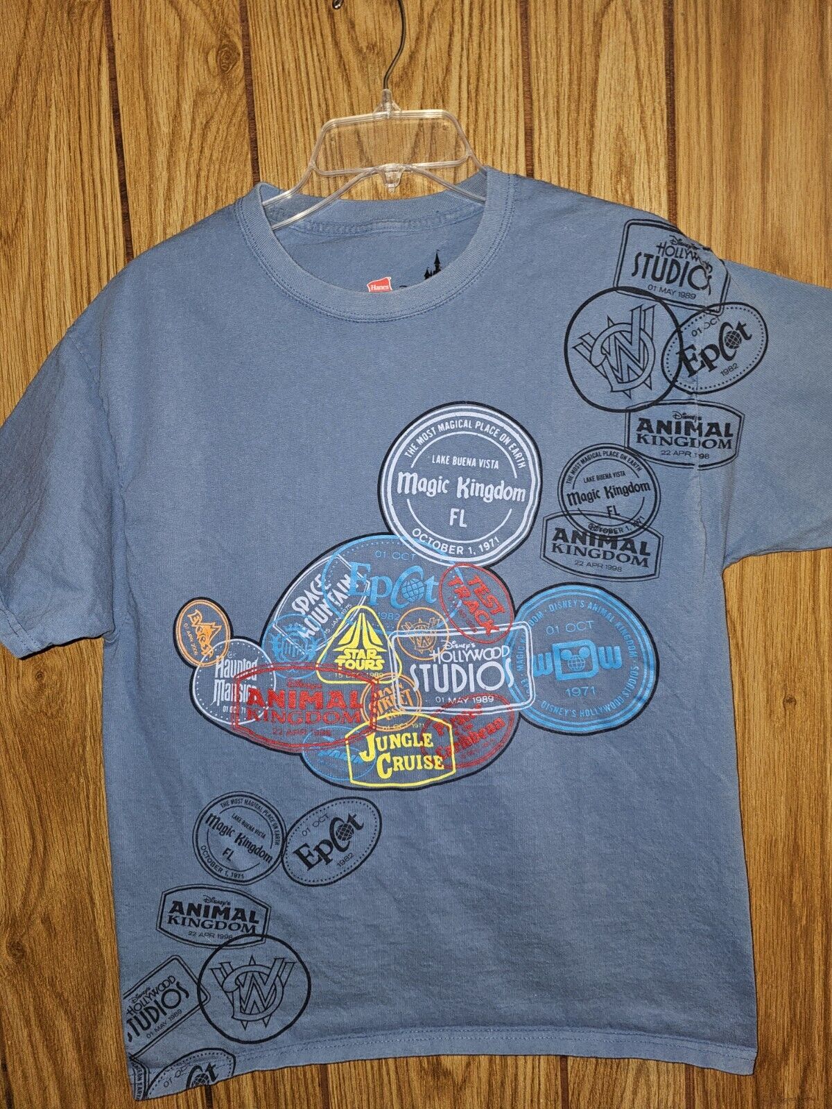 Disney Parks Original Older Style Large Mens Blue Graphic Logo Tshirt