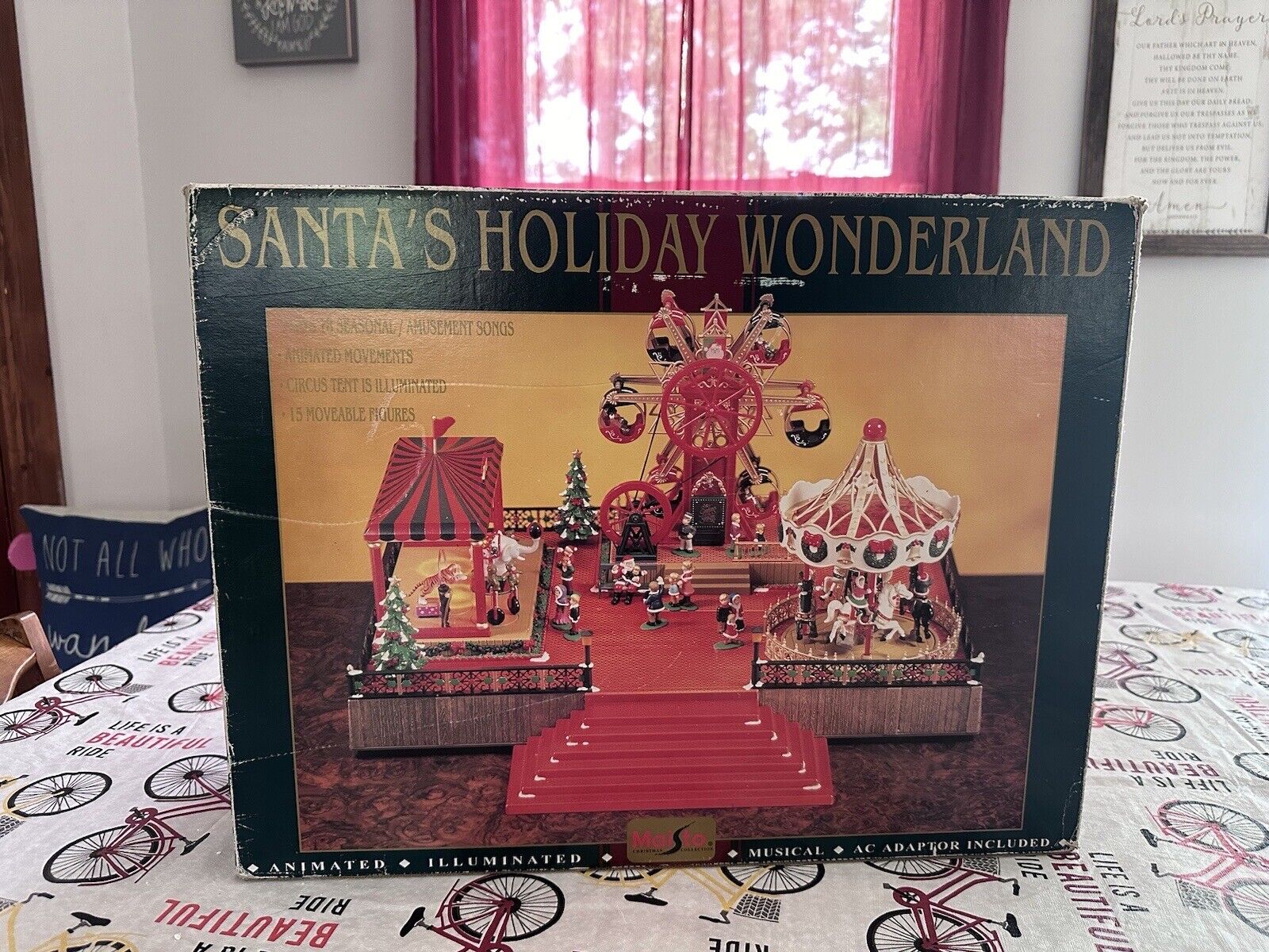 Vintage1998 Maisto Santa\'s Holiday Wonderland Christmas Animated Musical Display