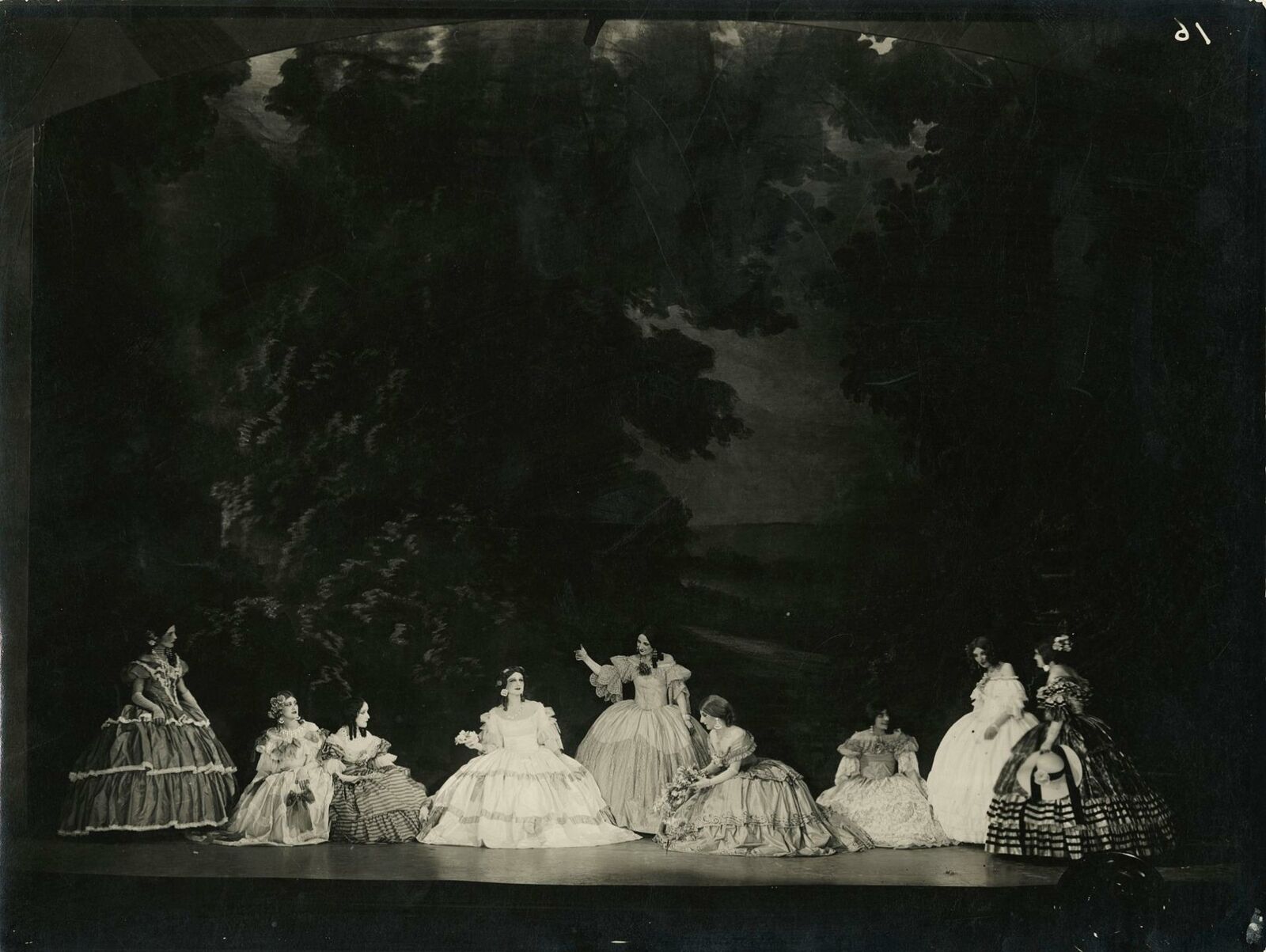 c. 1920\'s Folies Bergère Photo by Lucien Walery ART DECO