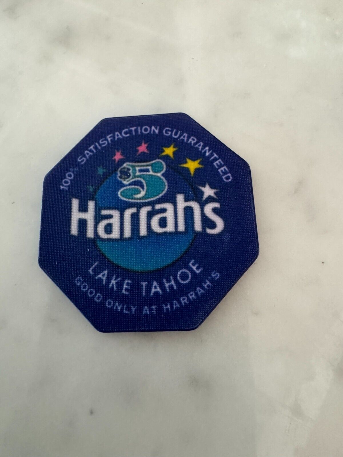 Vintage Harrah\'s Lake Tahoe $5 Satisfaction Guaranteed Casino Gaming Chip 8 Side