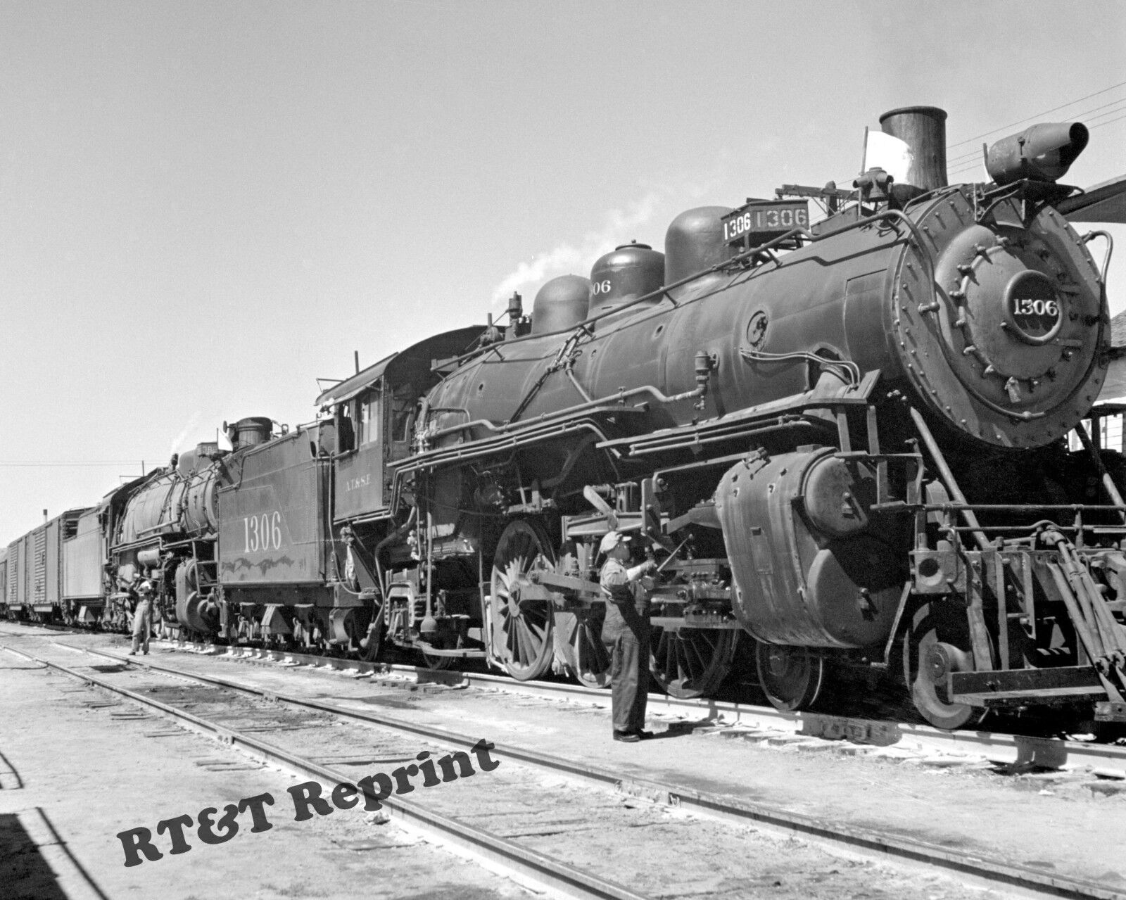 Locomotive #1306 Atchison Topeka & Santa Fe Railroad Year 1943 8x10 Photo