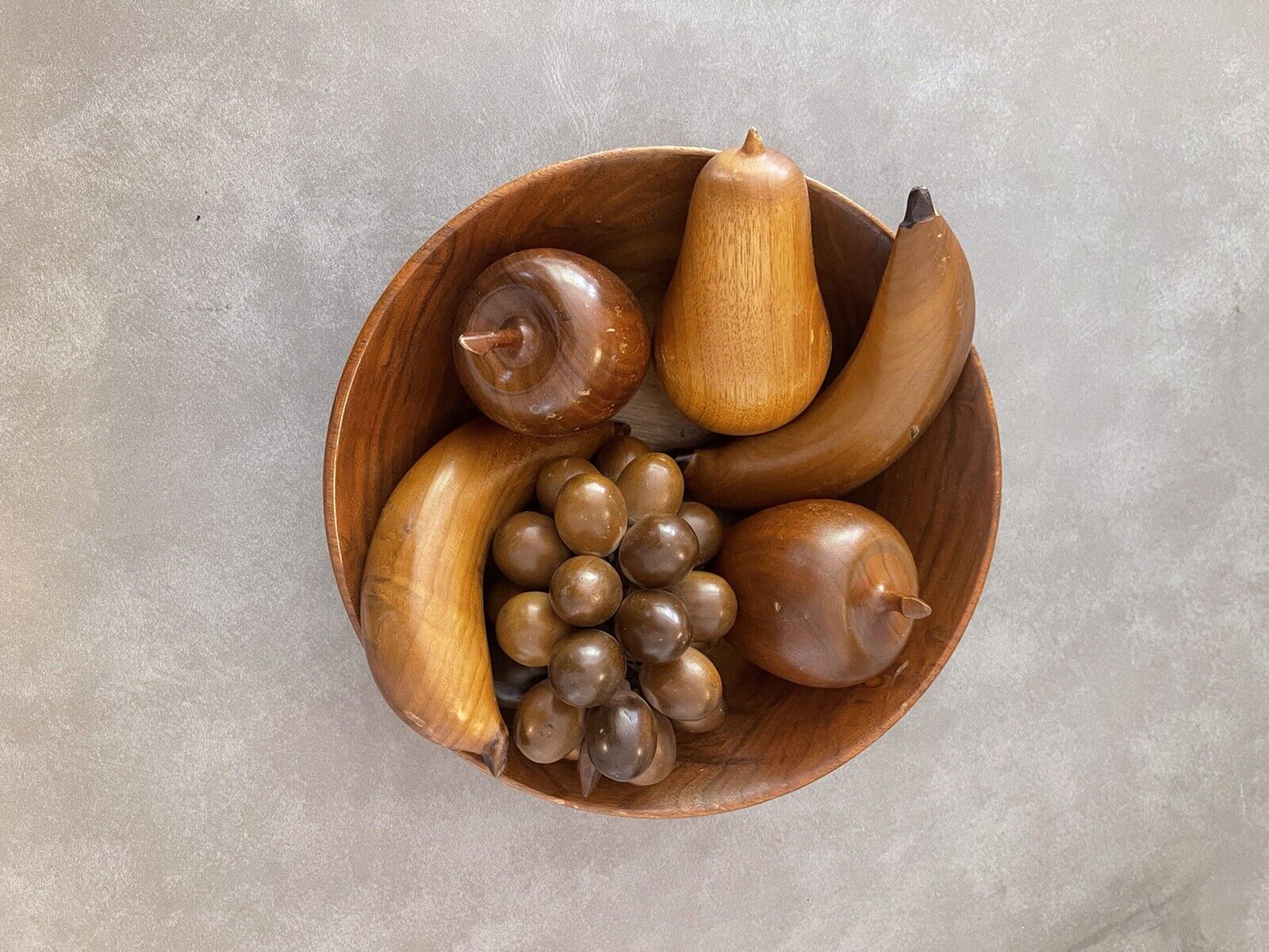Vintage Mid-Century Modern Leilani Genuine Monkey-Pod Wooden Fruit Bowl/Fruits