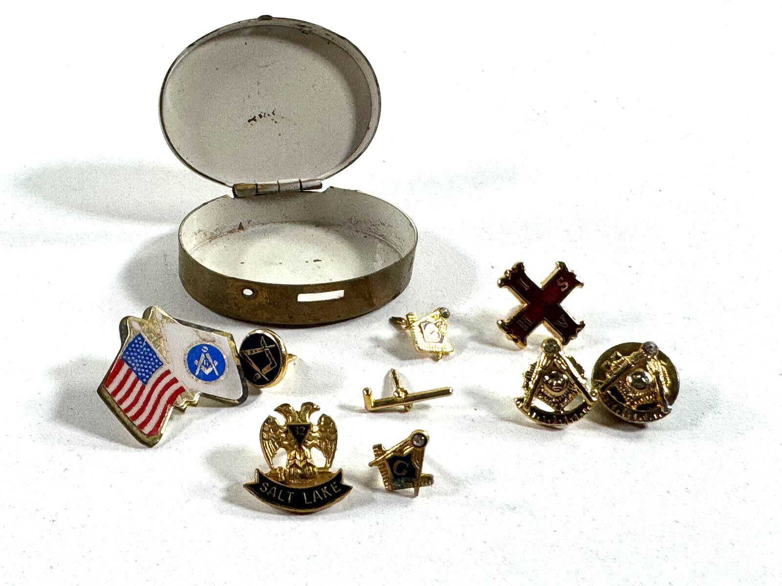 Lot (x9) vtg Mason Masonic Pins lapel pinbacks LOOK