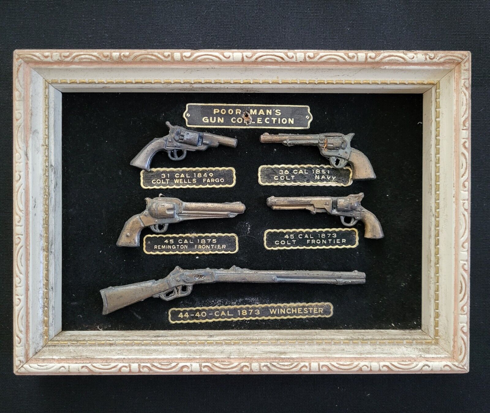 Rare Vintage Poor Man\'s Gun Collection Framed Colt Winchester Miniatures Japan