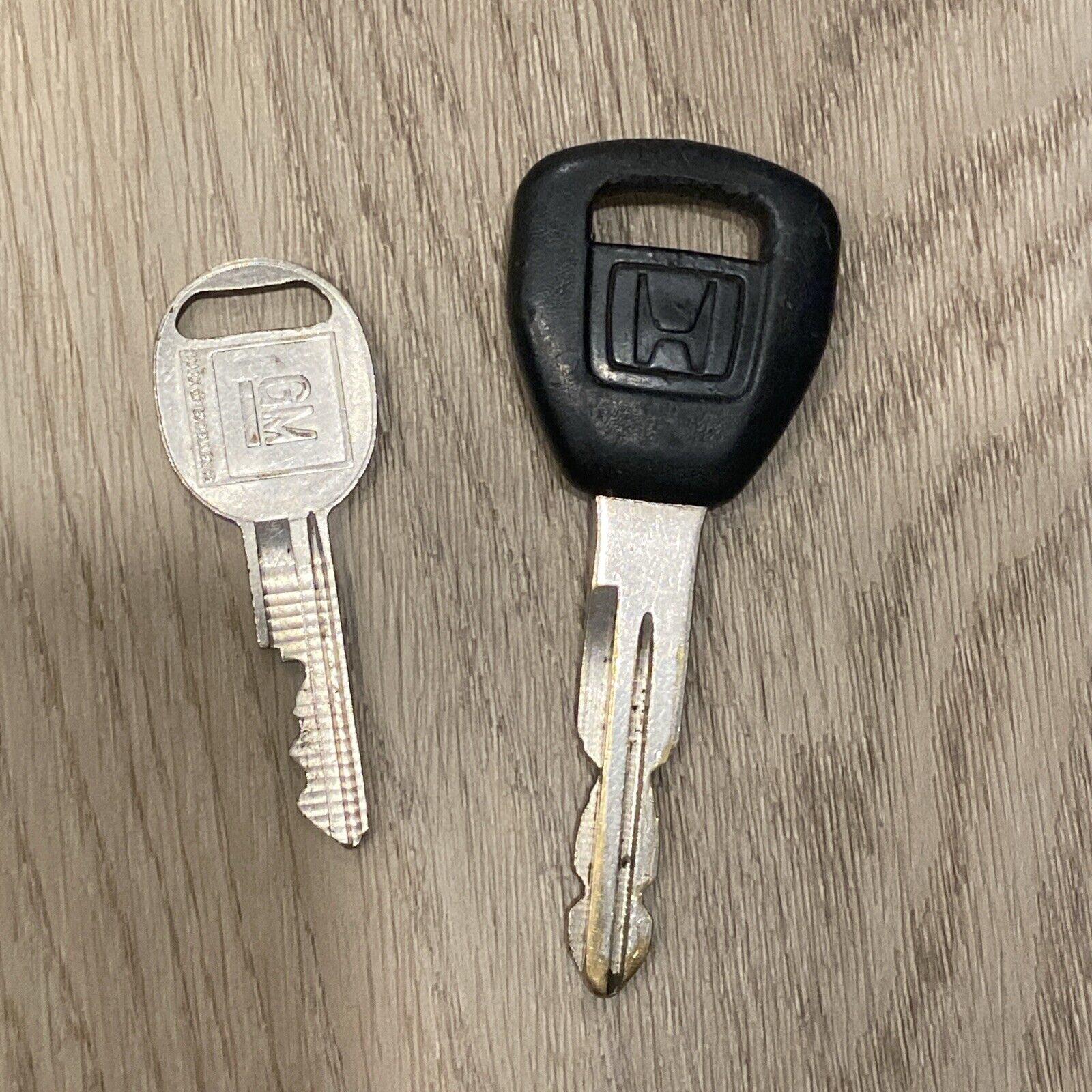 Vintage Car Key Lot - Honda & GM
