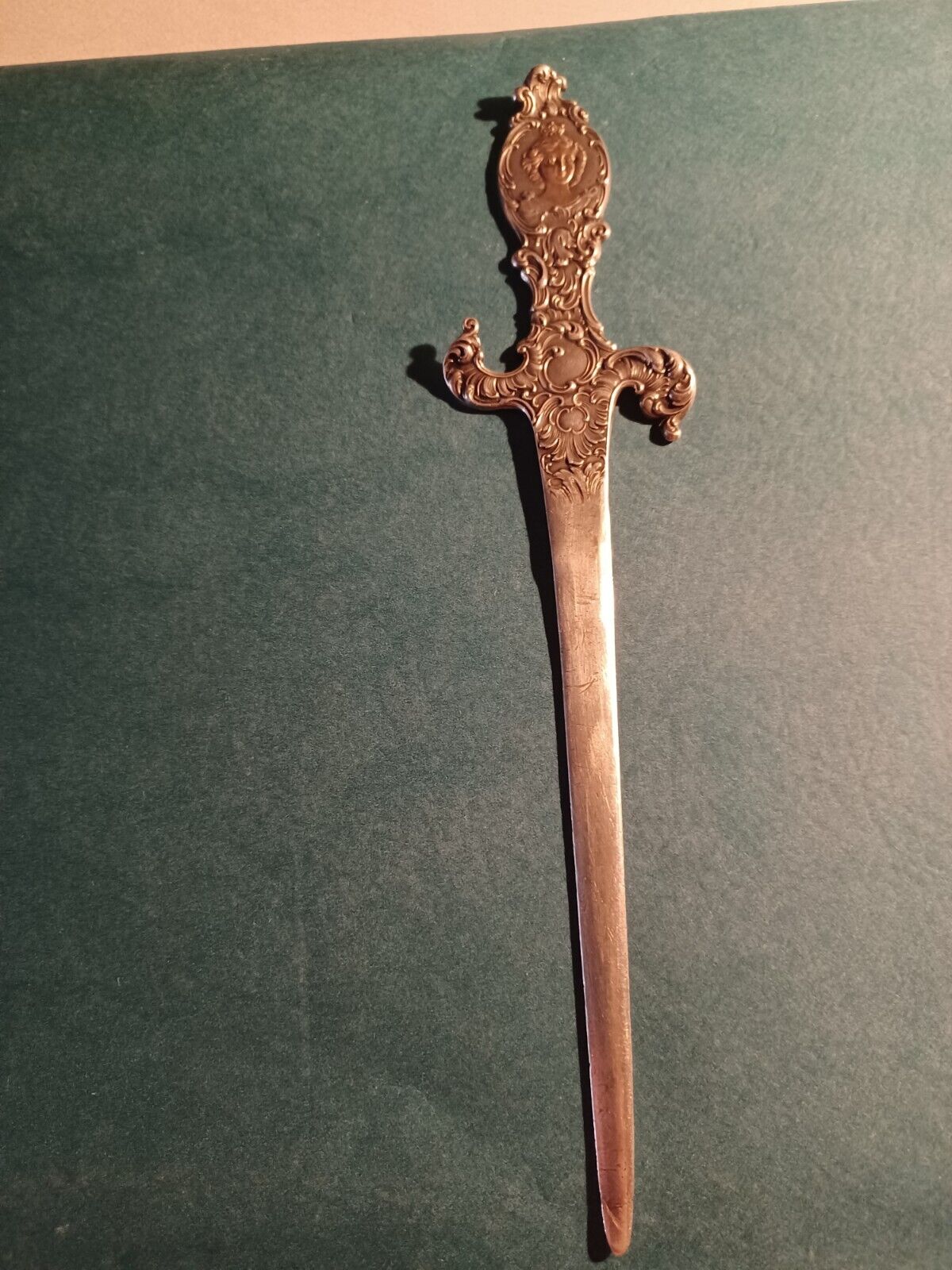 STERLING SILVER AND 14K GOLD LETTER OPENER BY R. BLACKINGTON & CO. CIRCA 1899 .
