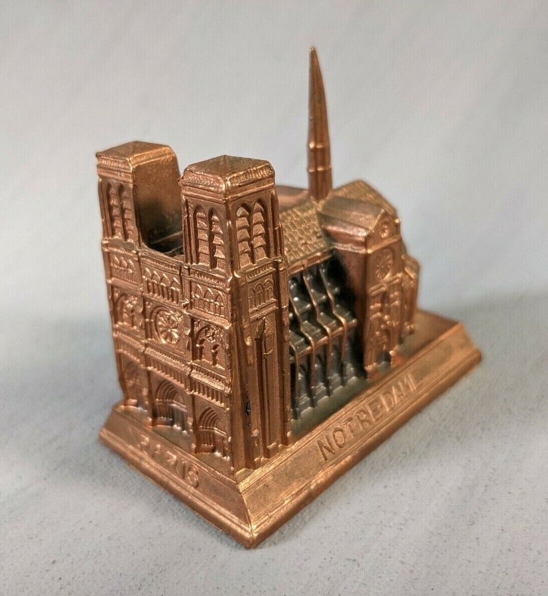  Cathédrale Notre-Dame de Paris Metal Souvenir Building - Copper Wash - 2-3/4\
