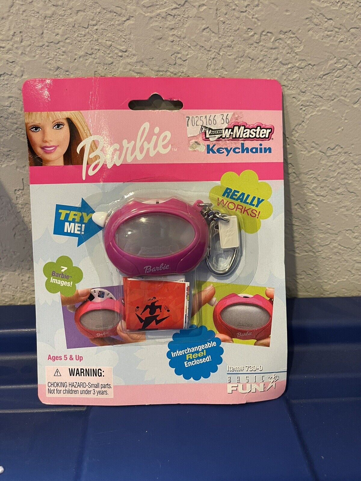 NIP Tiny view-master Barbie Keychain gaf view-master Reel Viewer View Finder