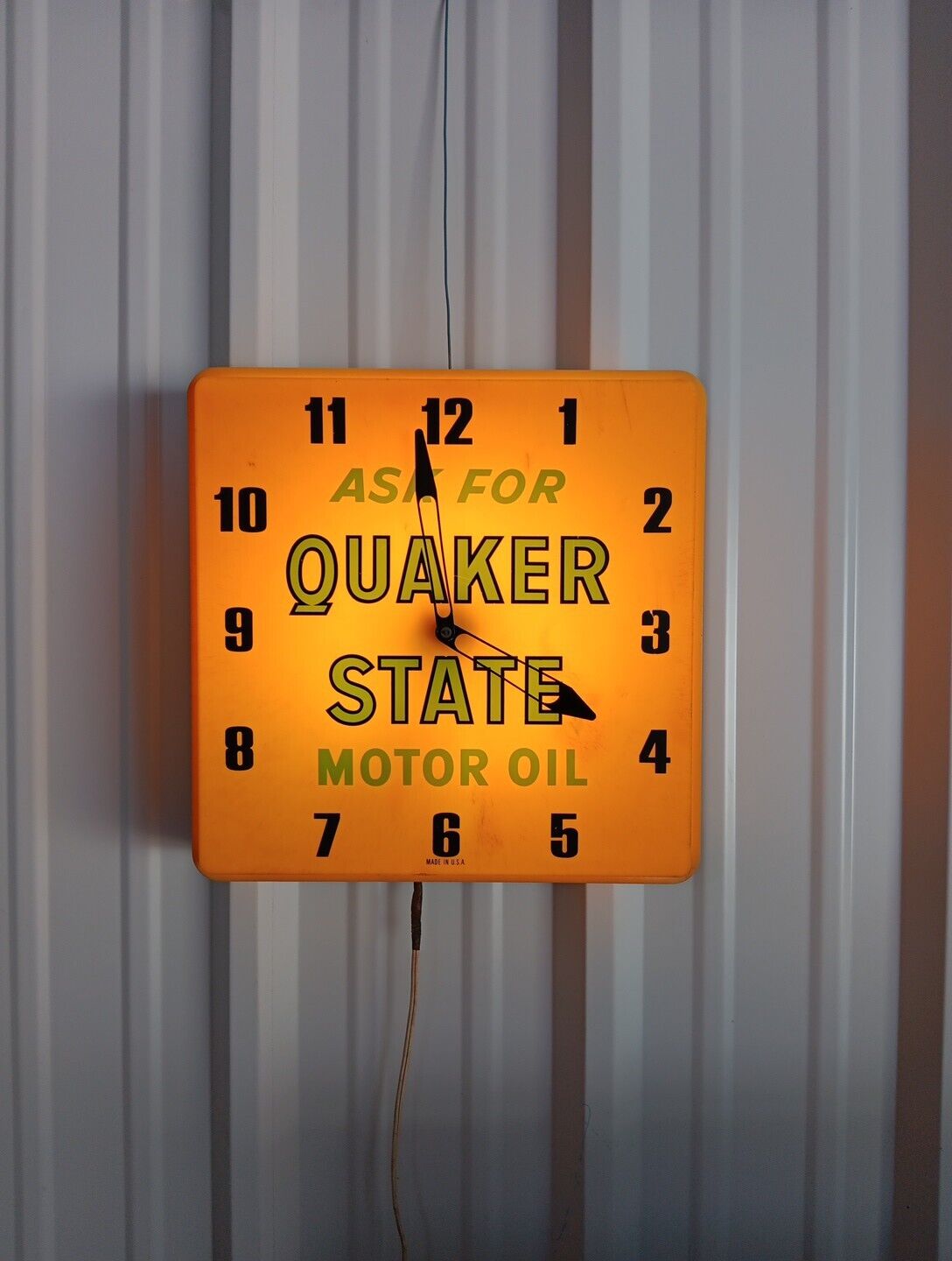 Vintage Ask For Quaker State Motor Oil Wall Clock