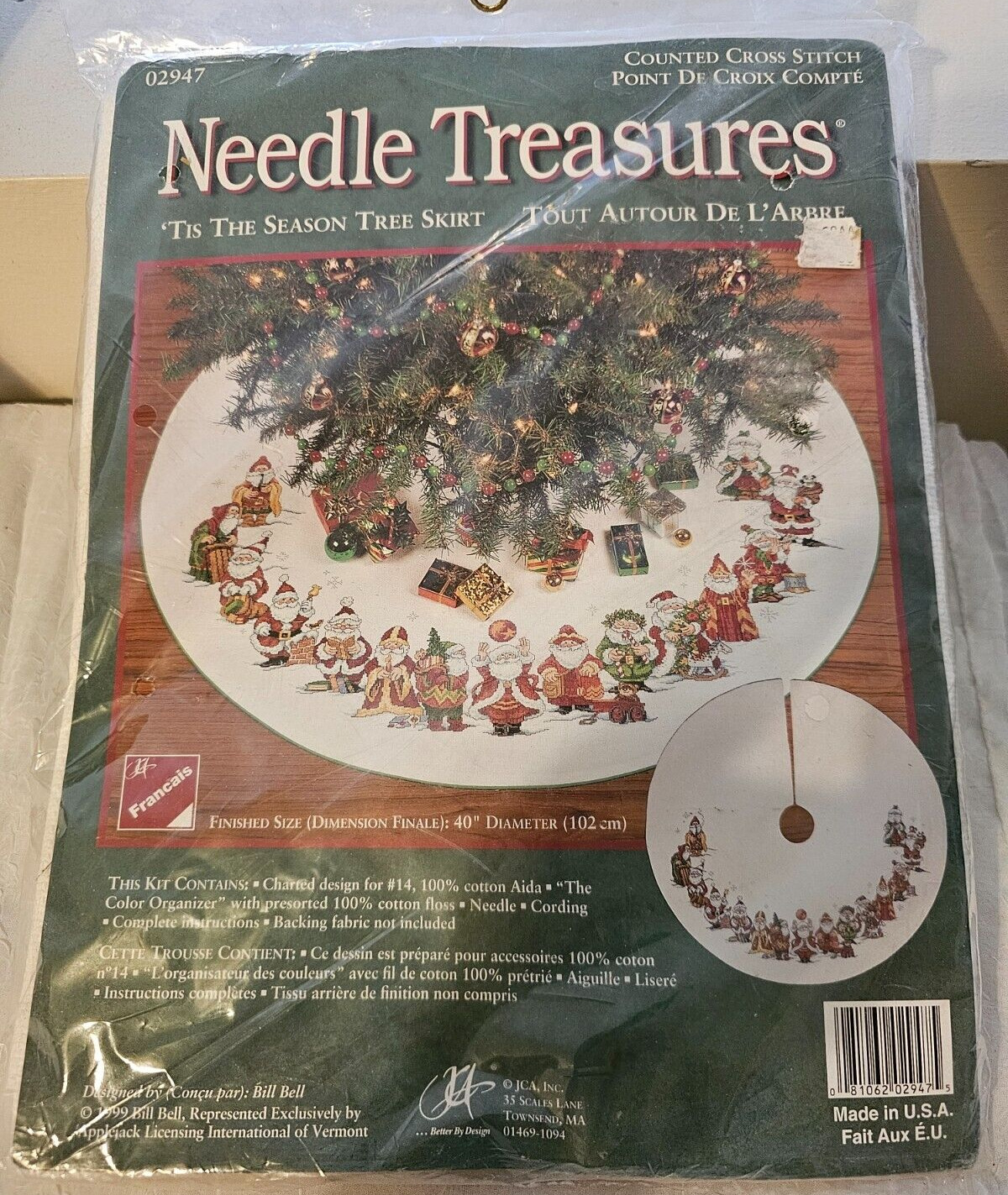 NEW 1999 NEEDLE TREASURES Holiday CHRISTMAS TREE SKIRT Cross Stitch 02947 SANTA
