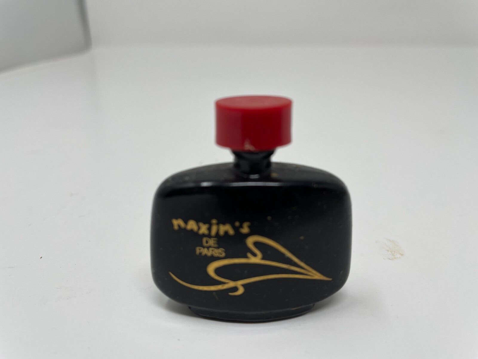 MAXIM'S DE PARIS .16 oz Parfum Made in France