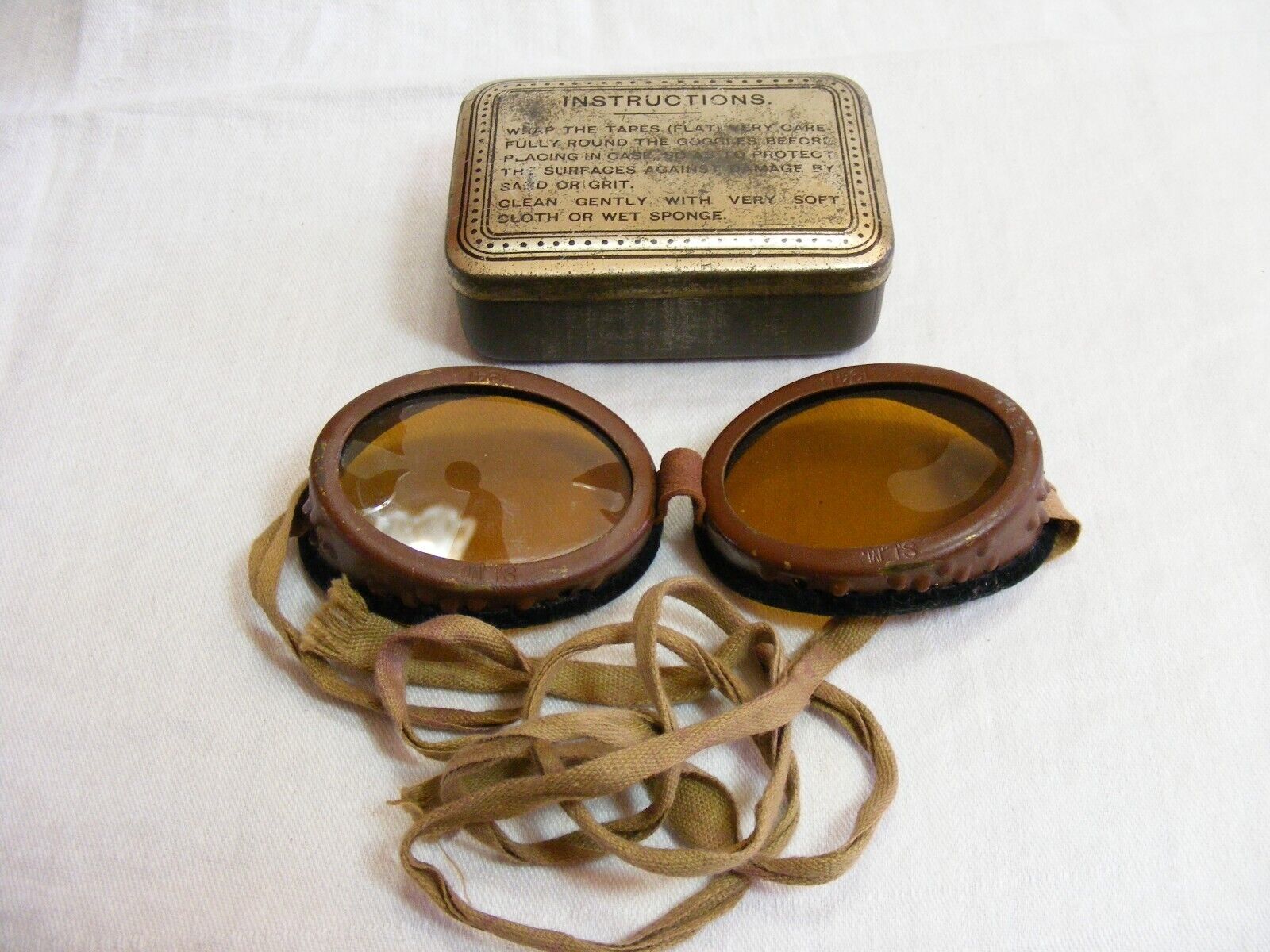 Vintage WW2 1941 British Army Tinted Desert Goggles Original Box S.L.M. 8-b
