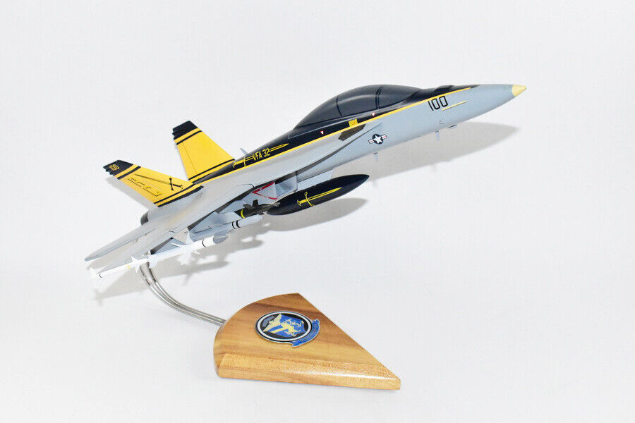 VFA-32 Swordsmen F/A-18F Super Hornet Model, Navy, 1/40th (18\