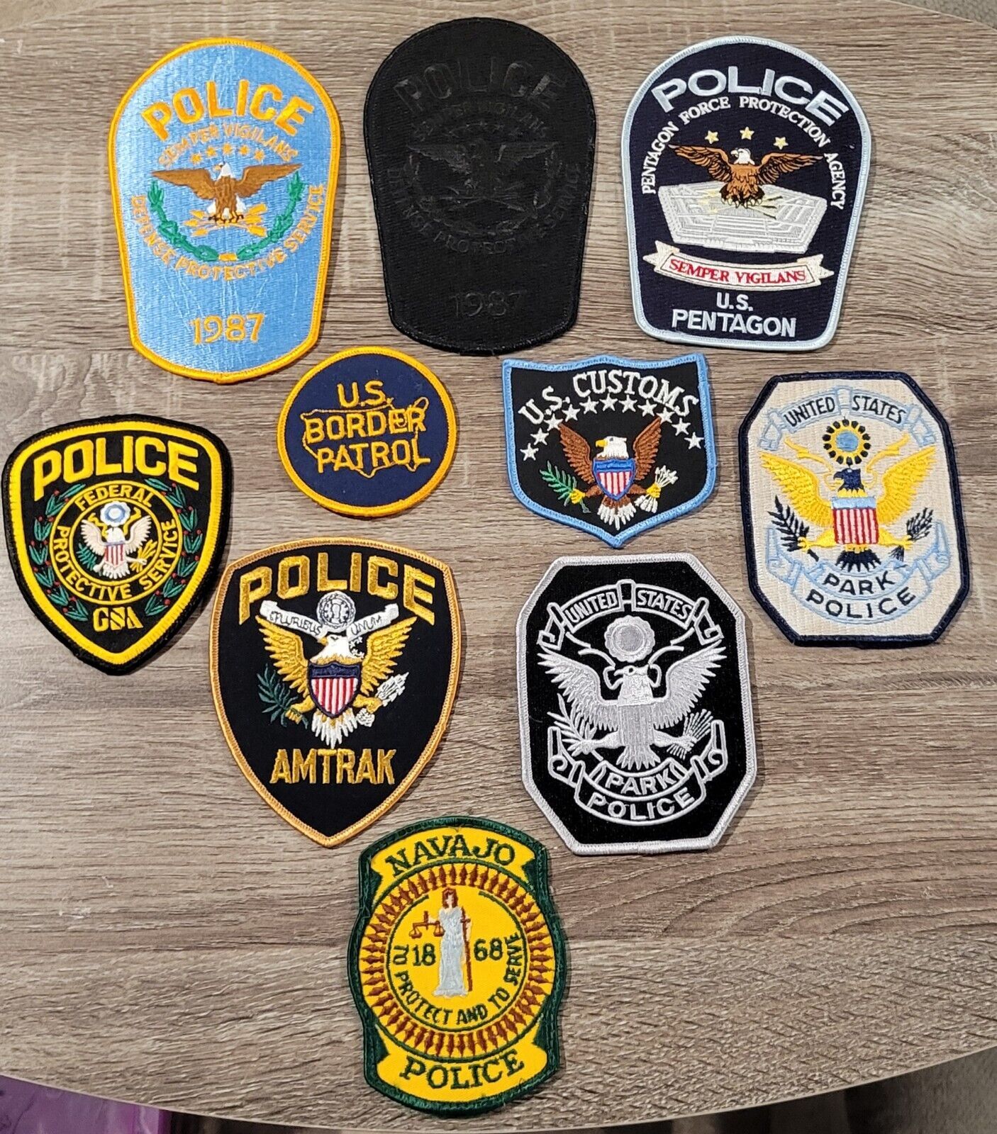 LOT OF 10 FEDERAL POLICE SHOULDER PATCHES *SEE DESCRIPTION*