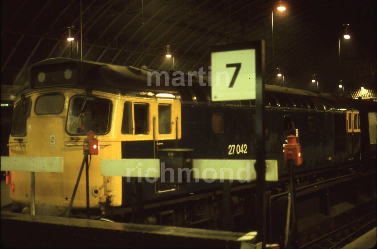 Glasgow Queen Street Class 27 27042 24.2.81 Kodachrome 35mm Slide RN330