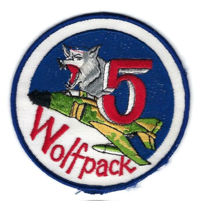 PATCH USAF 5th CADET SQUADRON USAFA COLORADO SPRINGS WOLF PACK            PG 92