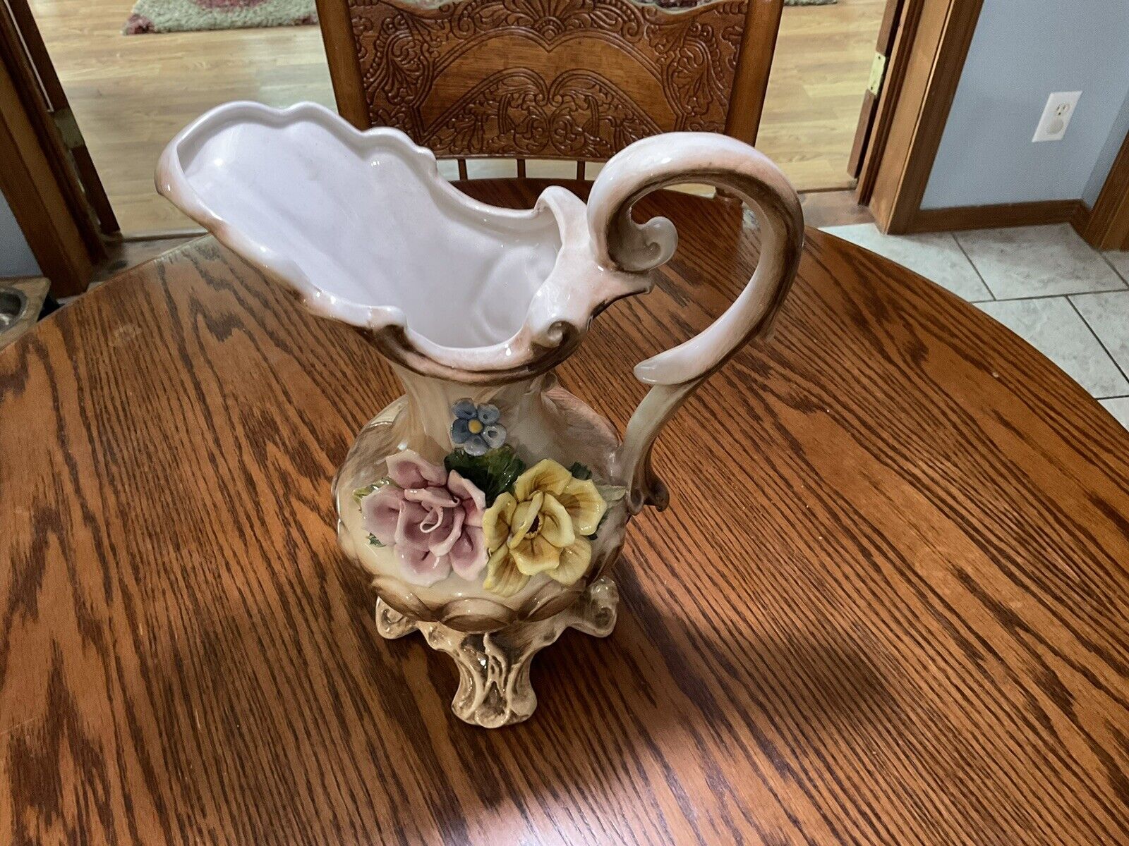 Carpodimonte Italian White with Tan Accents Floral Vase ,Urn # 466 Vintage