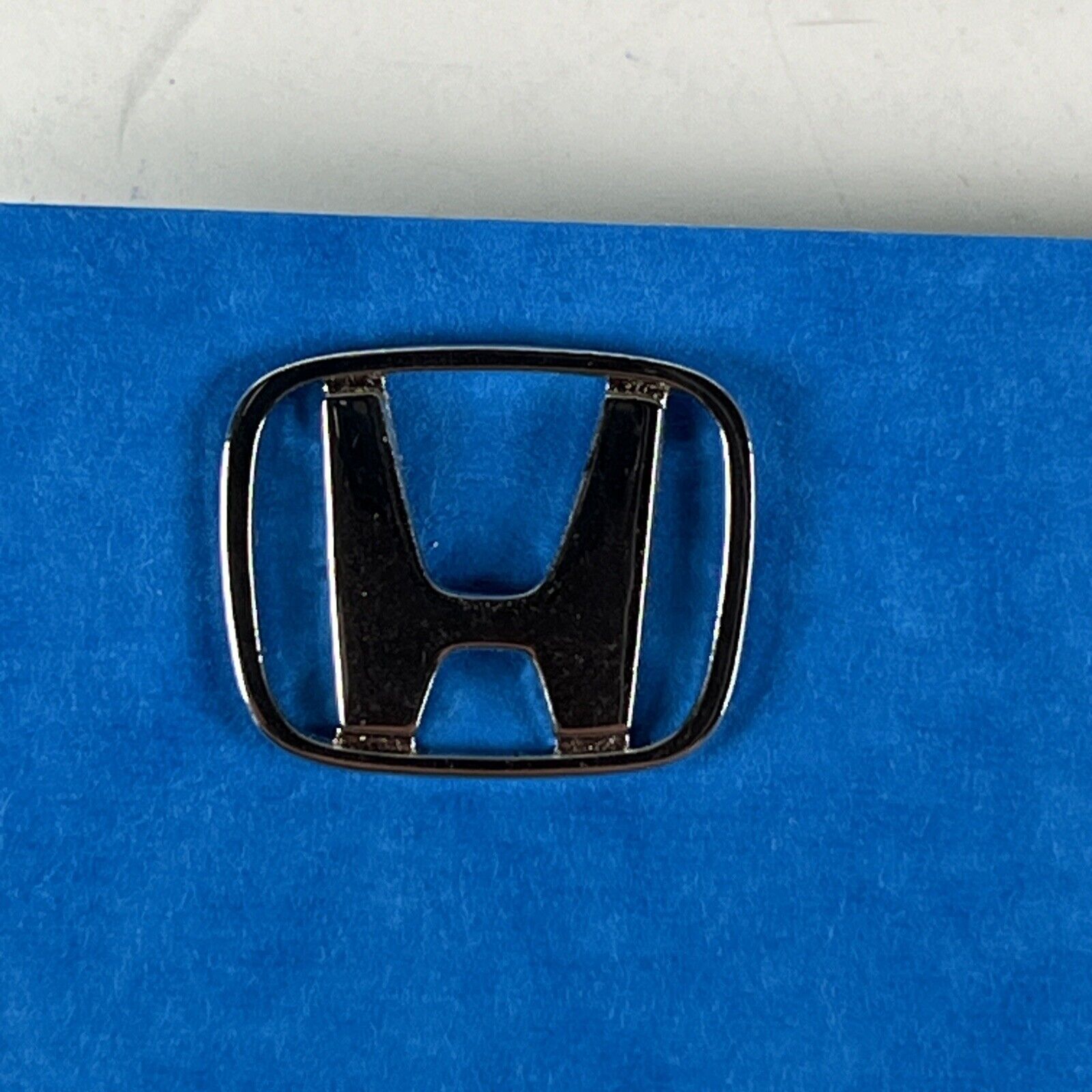 HONDA Automotive Advertising Dealer Tie Tack Hat Lapel Pin 