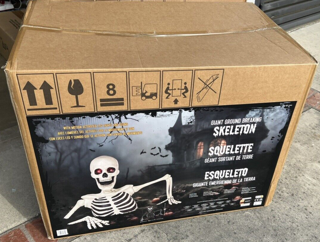 Costco 9.2' Giant Ground Breaking Skeleton LED Eye Halloween Decoration NEW