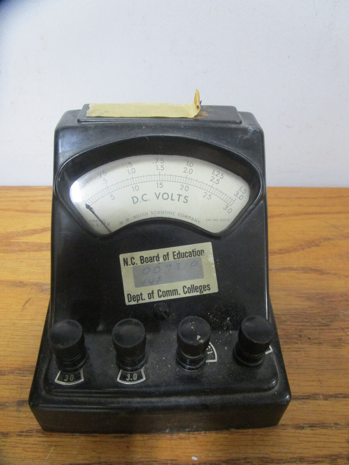 Vintage Workbench Laboratory DC Volt Meter Gauge WM Welch Scientific