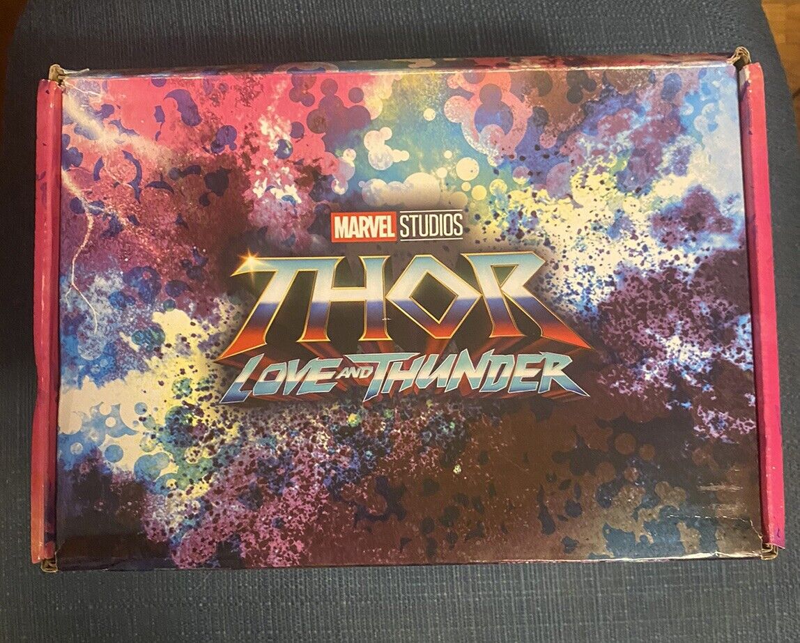 New Funko Pop Thor Love and Thunder Marvel Collector Corps Box Size XL Sealed
