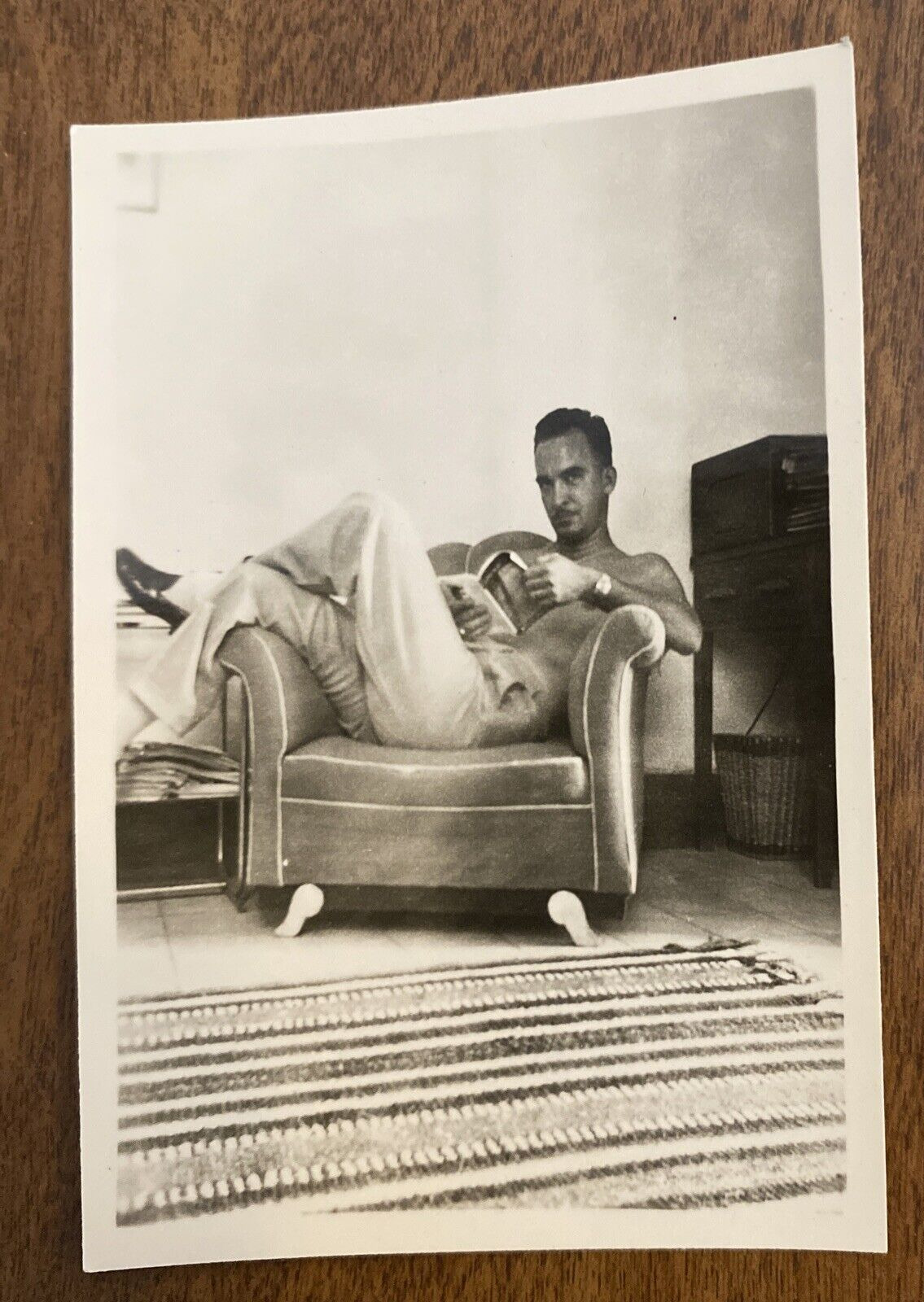 1940s Handsome Shirtless Man Reading Book Lounging Gay Interest Real Photo P4q17